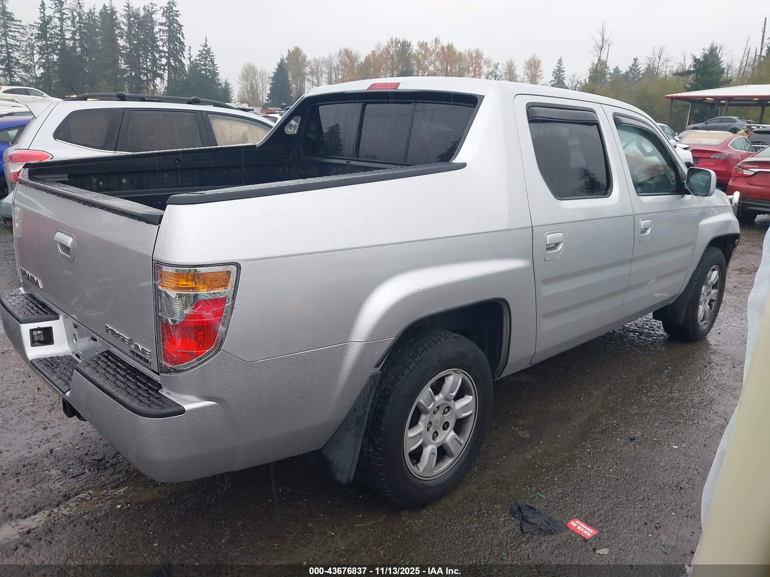 HONDA RIDGELINE image 4
