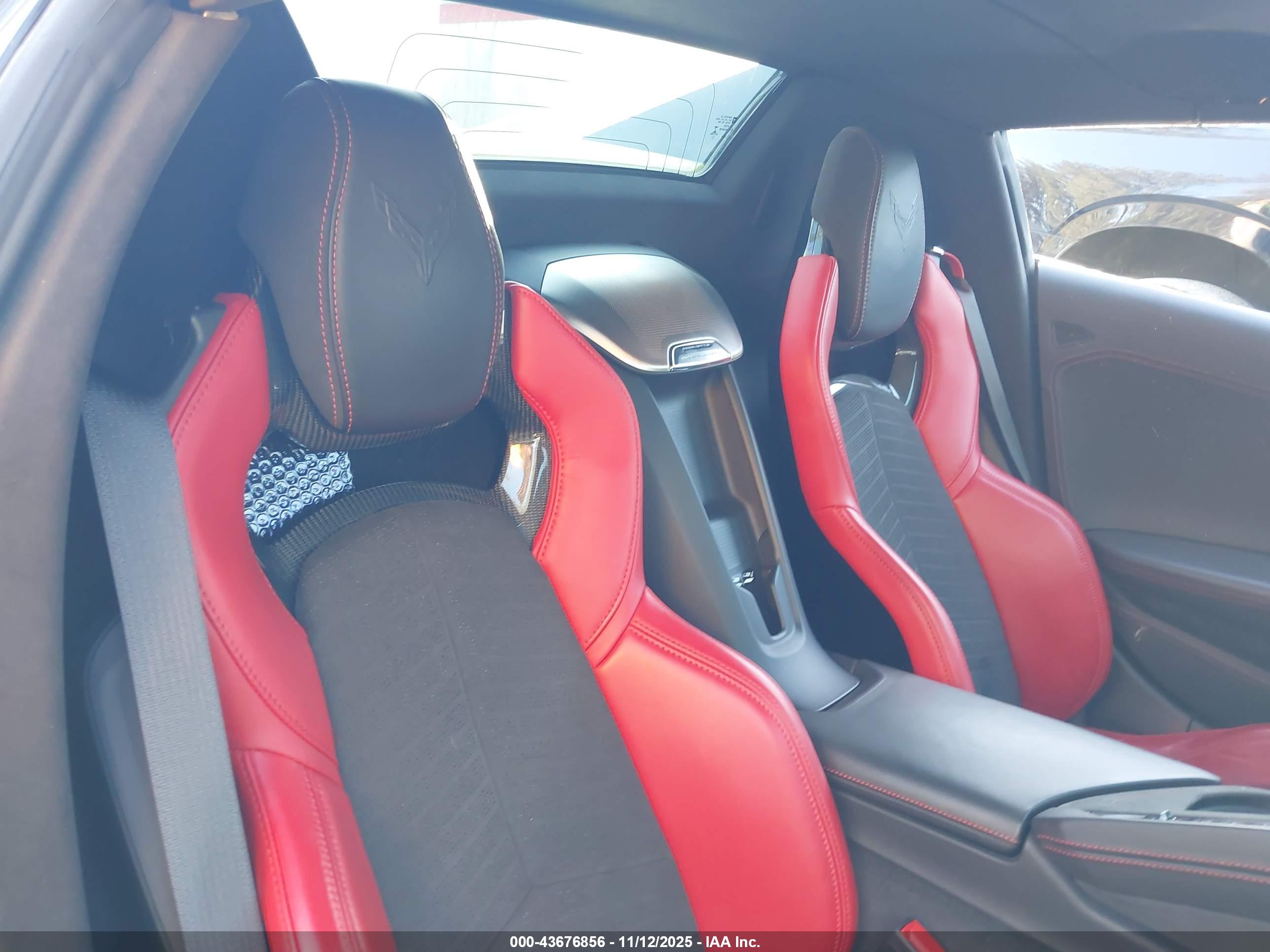 CHEVROLET CORVETTE image 8