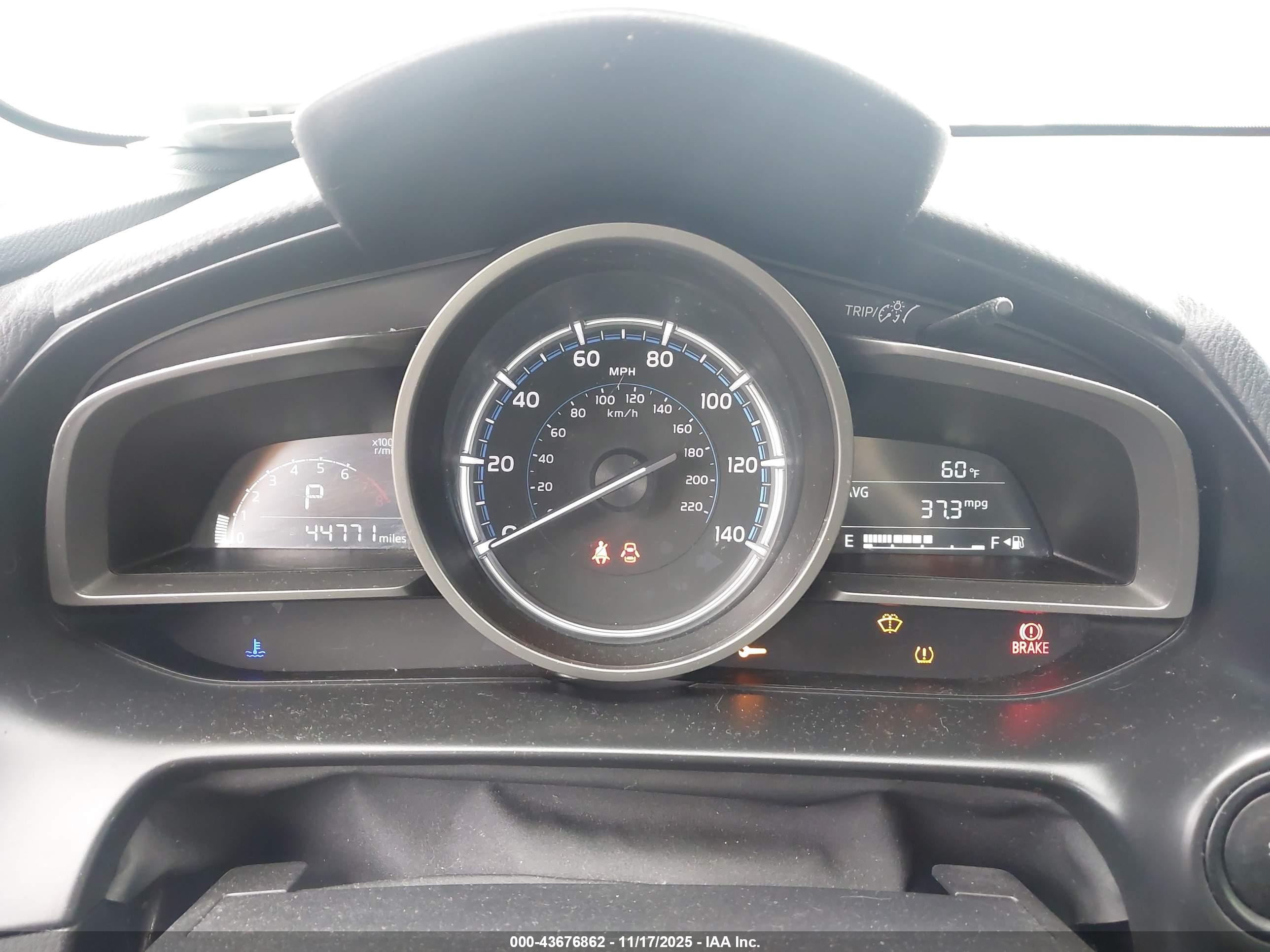 TOYOTA YARIS image 7