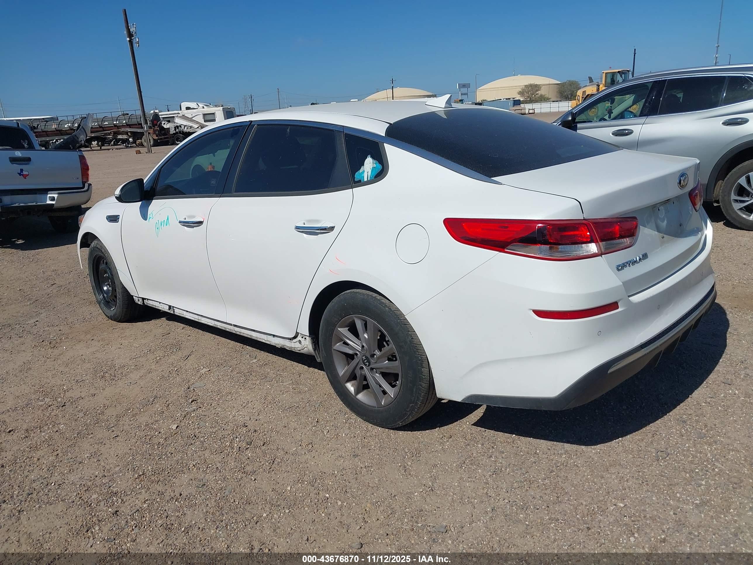 KIA OPTIMA image 3