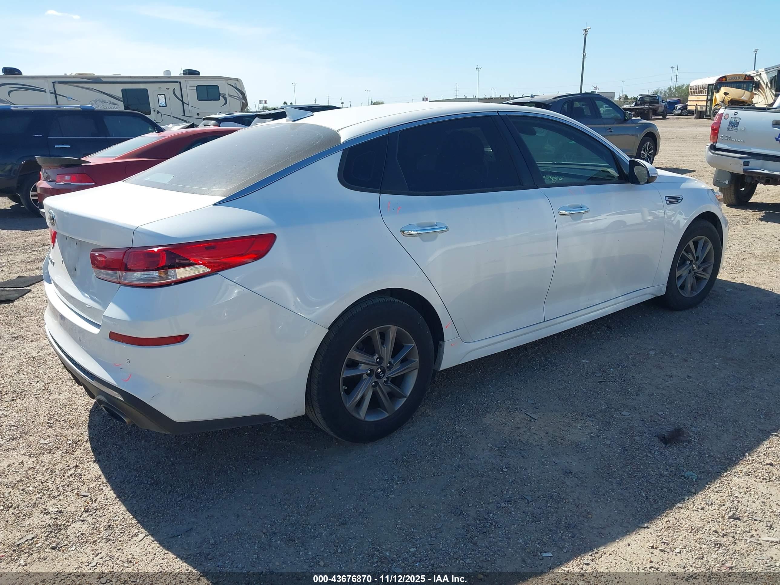 KIA OPTIMA image 4