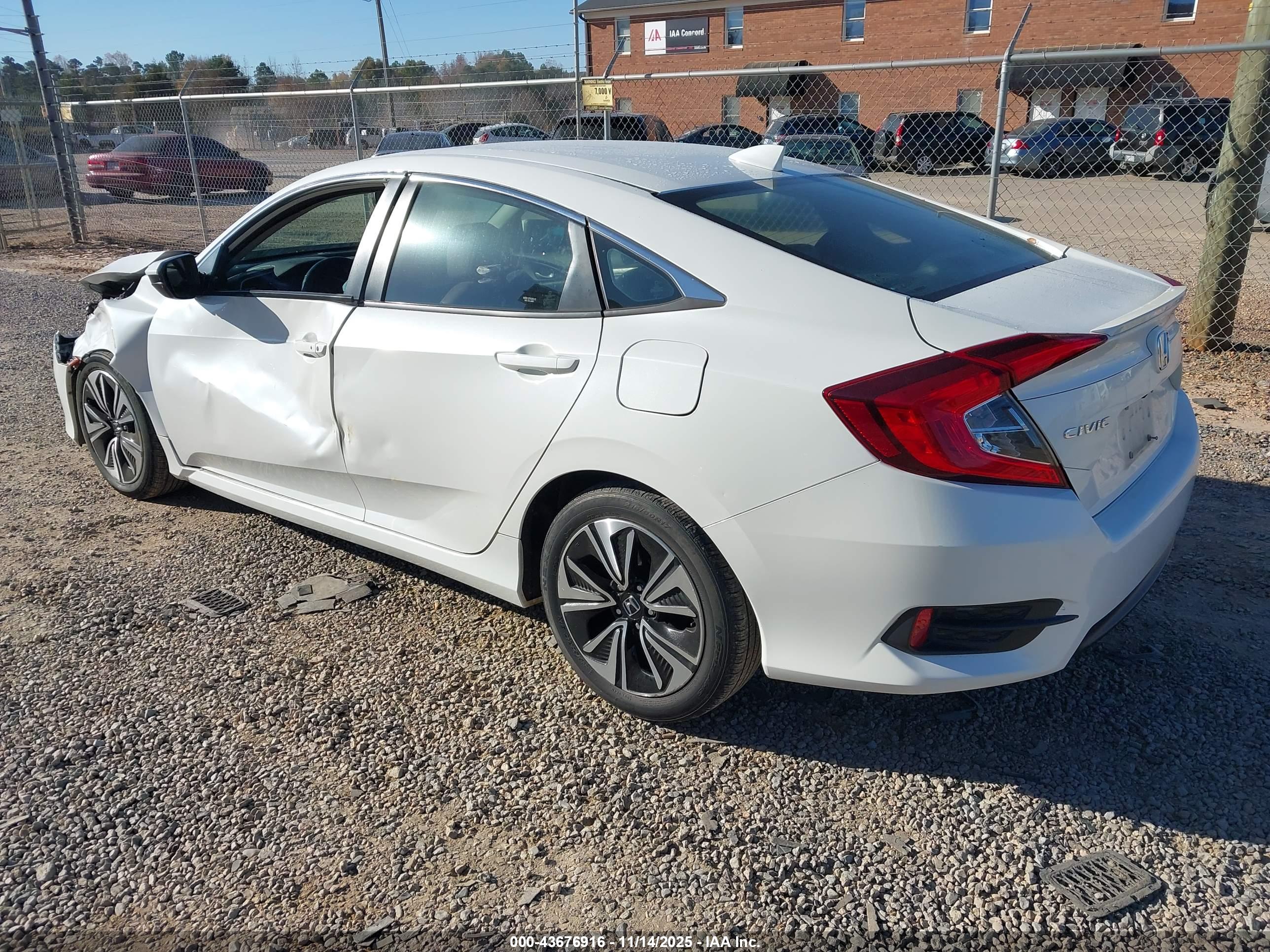 HONDA CIVIC image 3