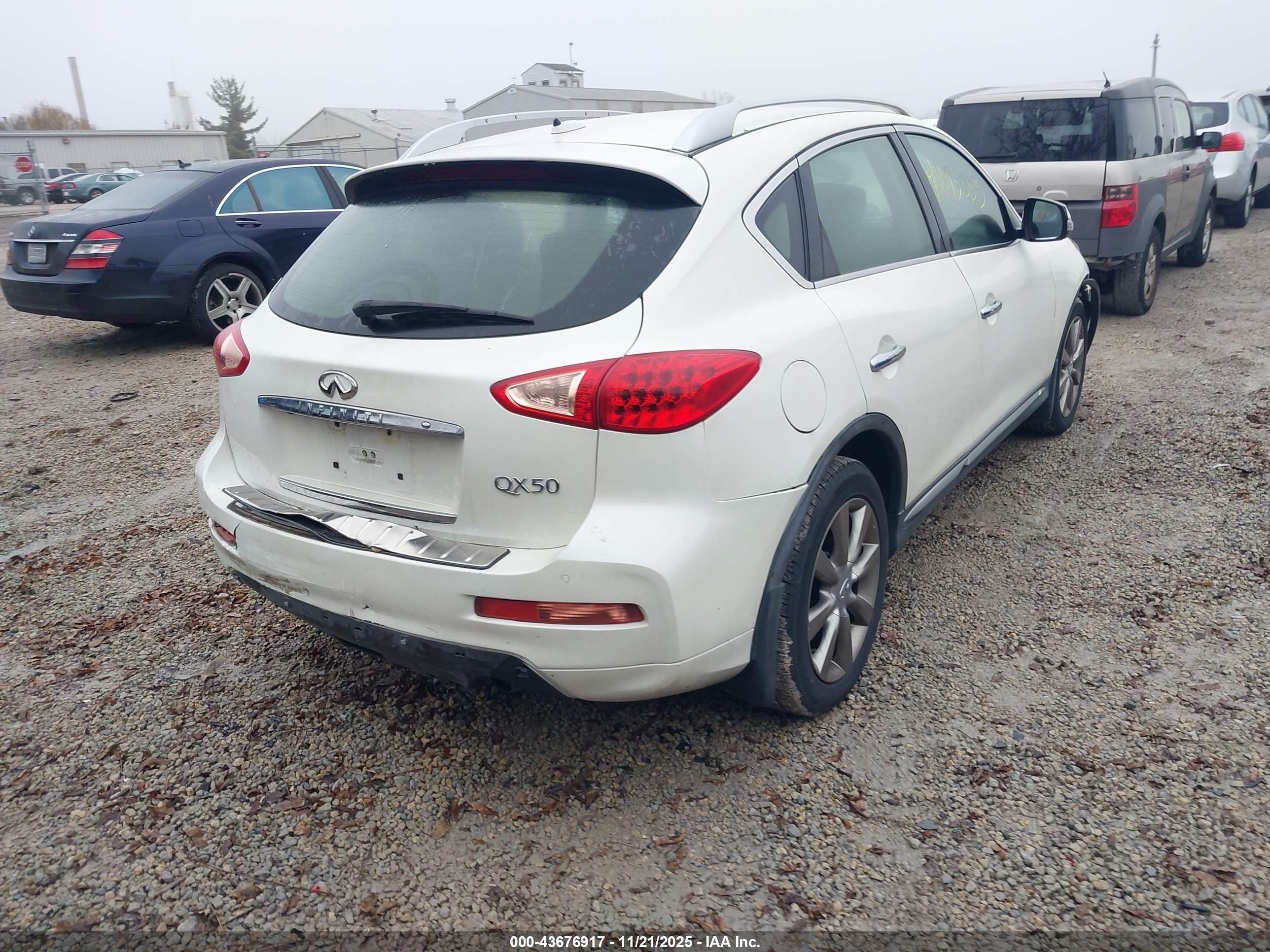 INFINITI QX50 image 4