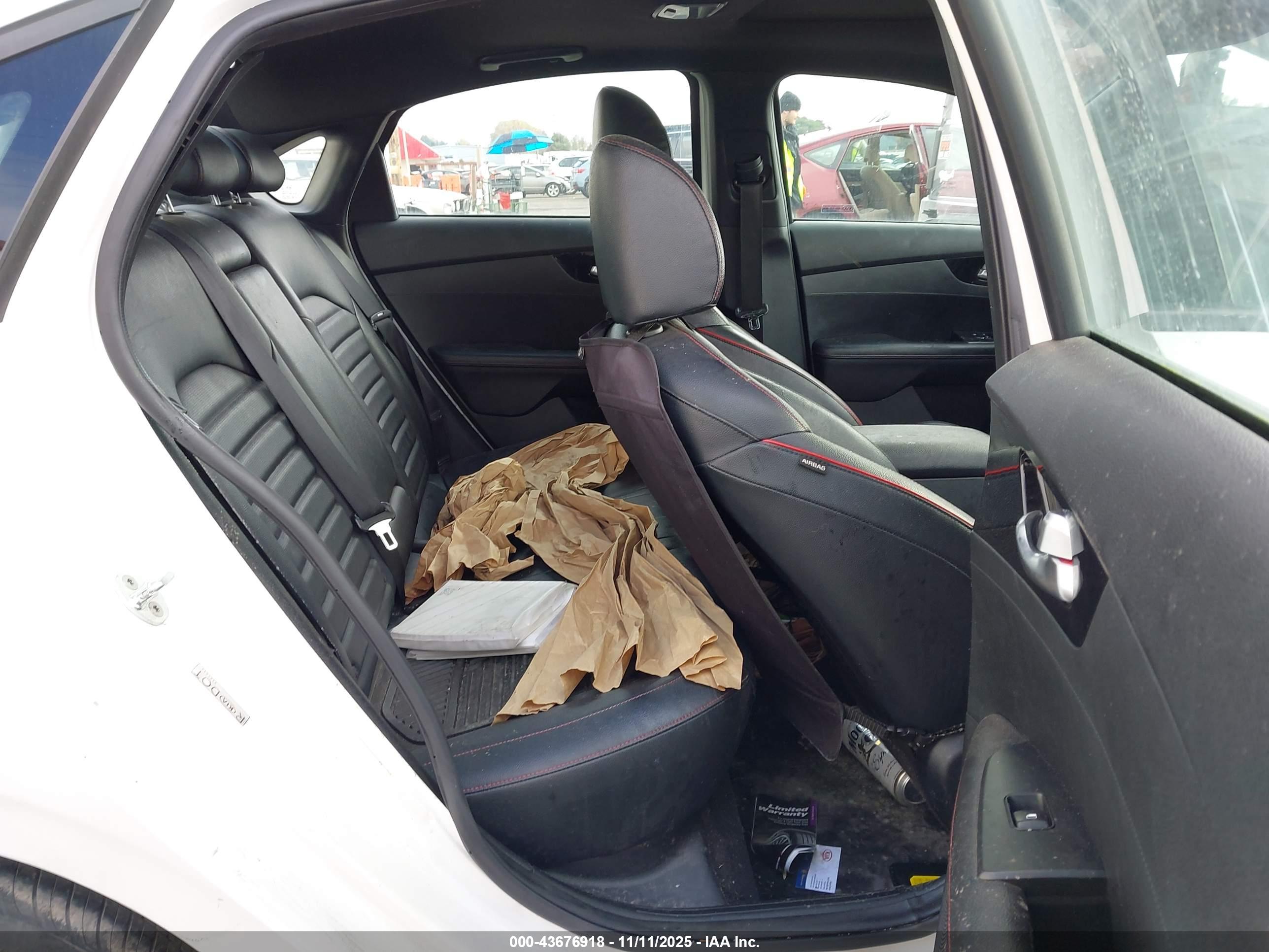 KIA FORTE image 8