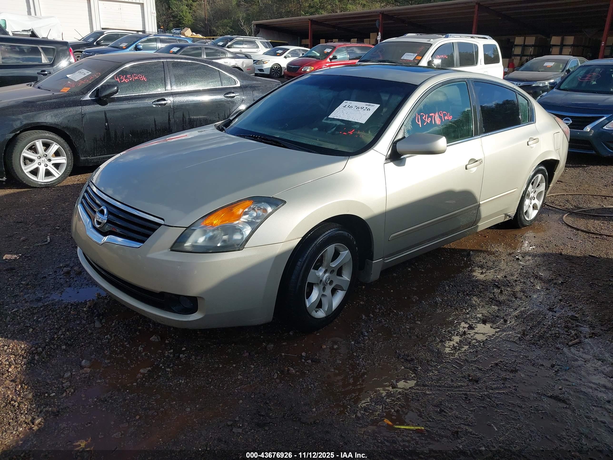 NISSAN ALTIMA image 2