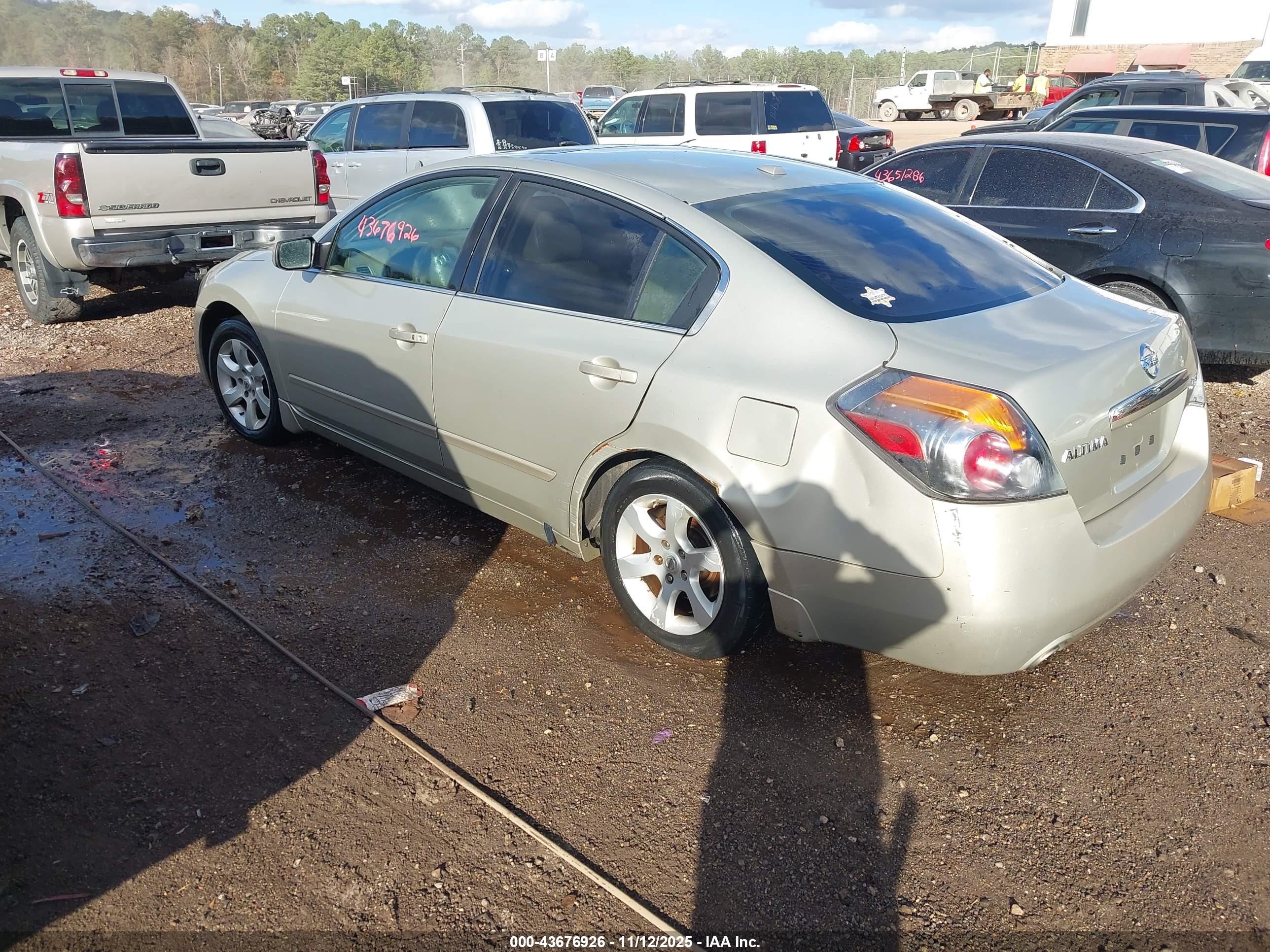 NISSAN ALTIMA image 3