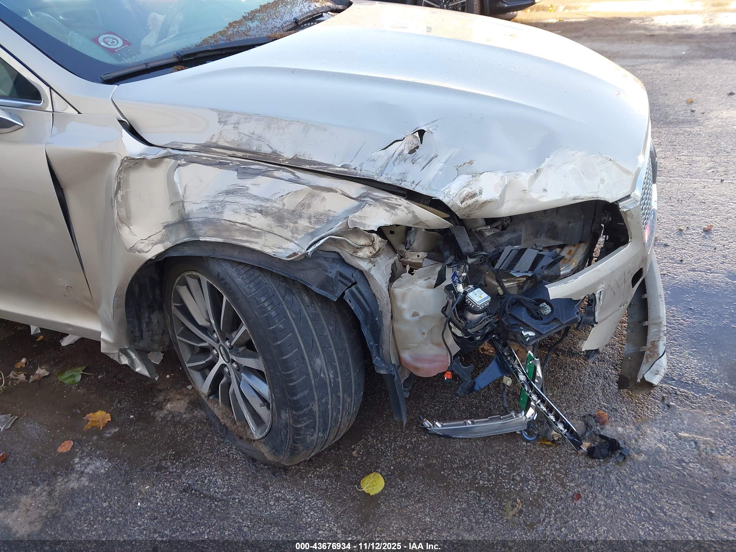 LINCOLN MKZ image 6