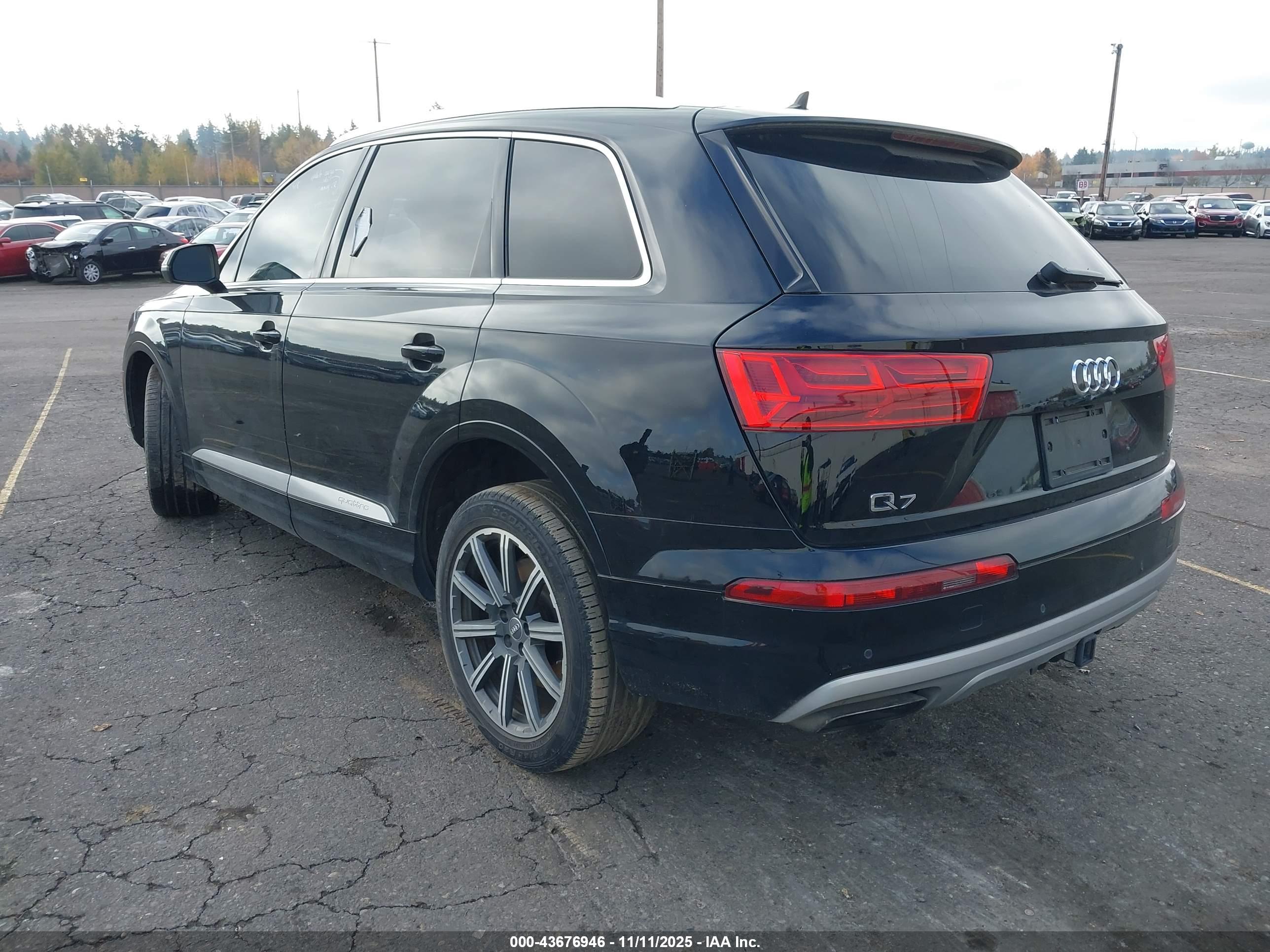 AUDI Q7 image 3