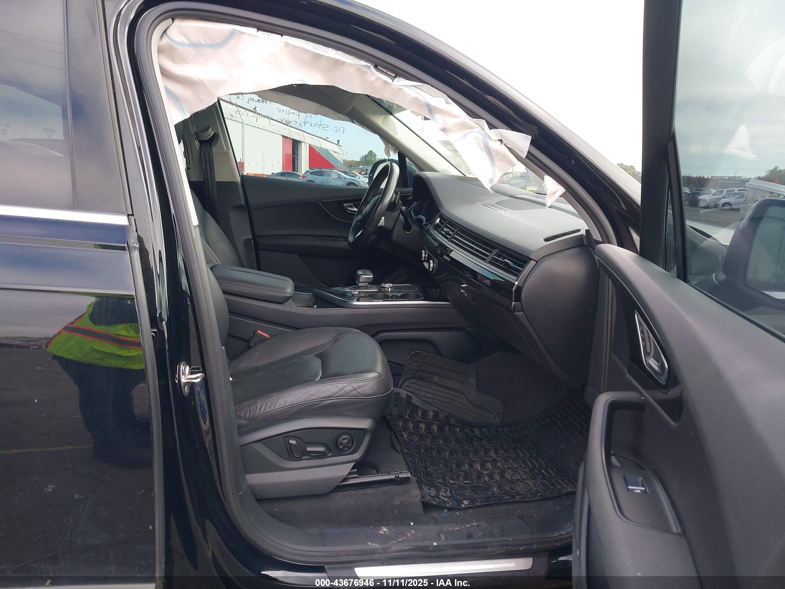 AUDI Q7 image 5