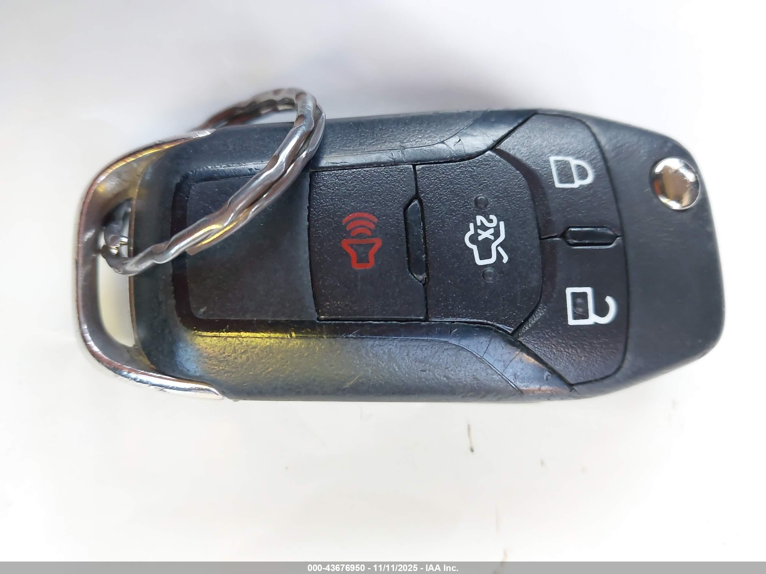 FORD FUSION image 11