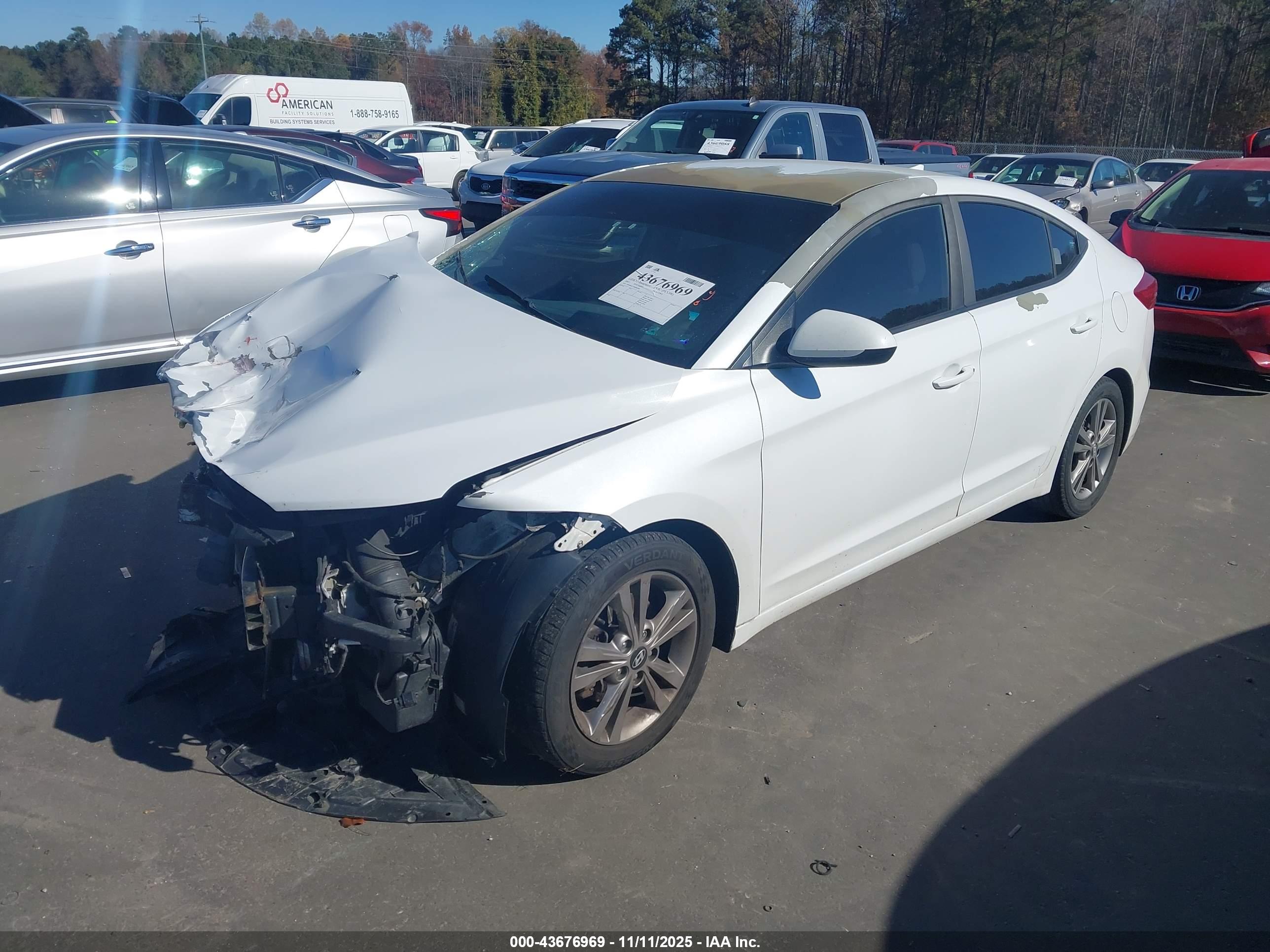HYUNDAI ELANTRA image 2