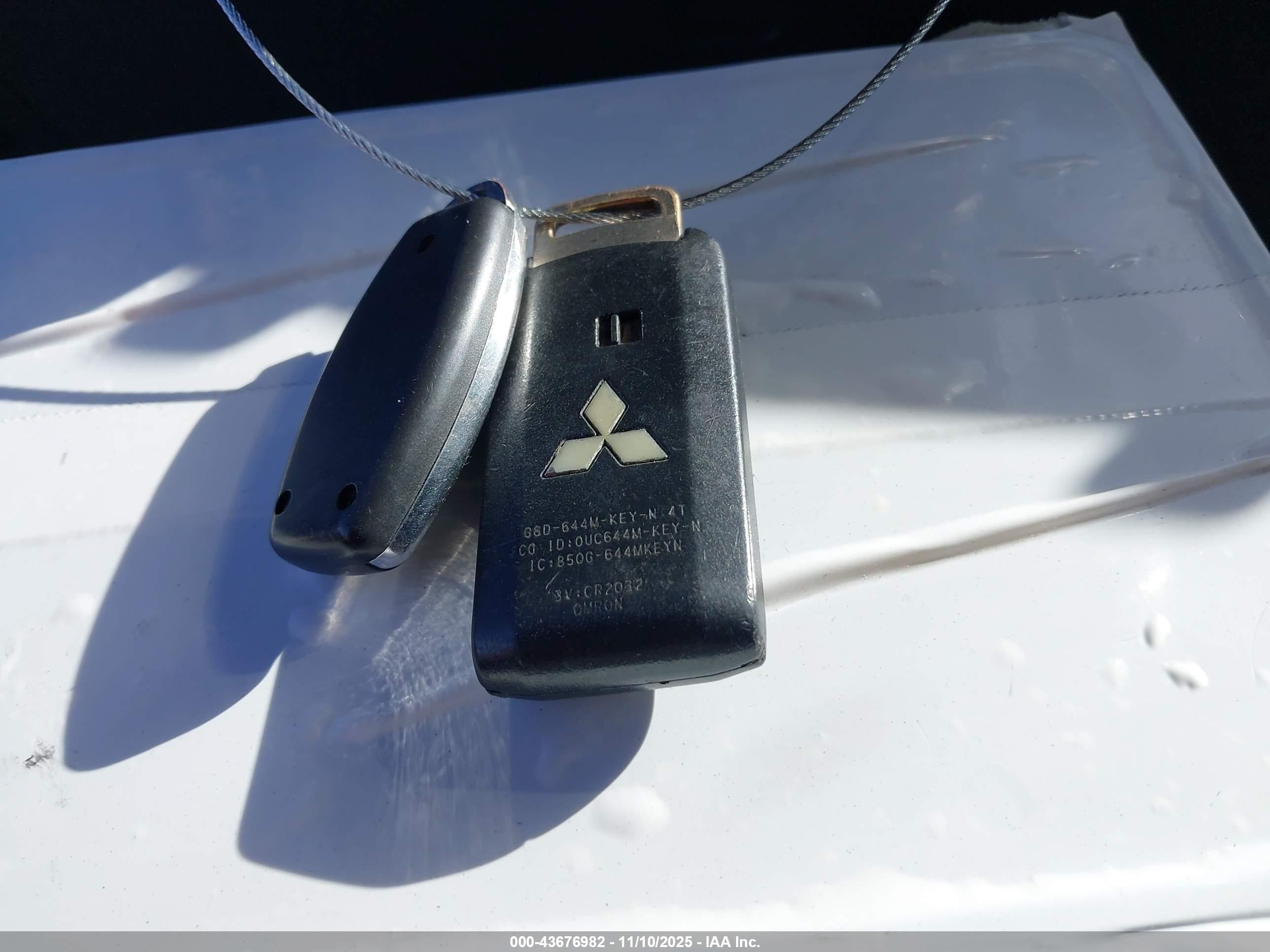 MITSUBISHI LANCER image 11