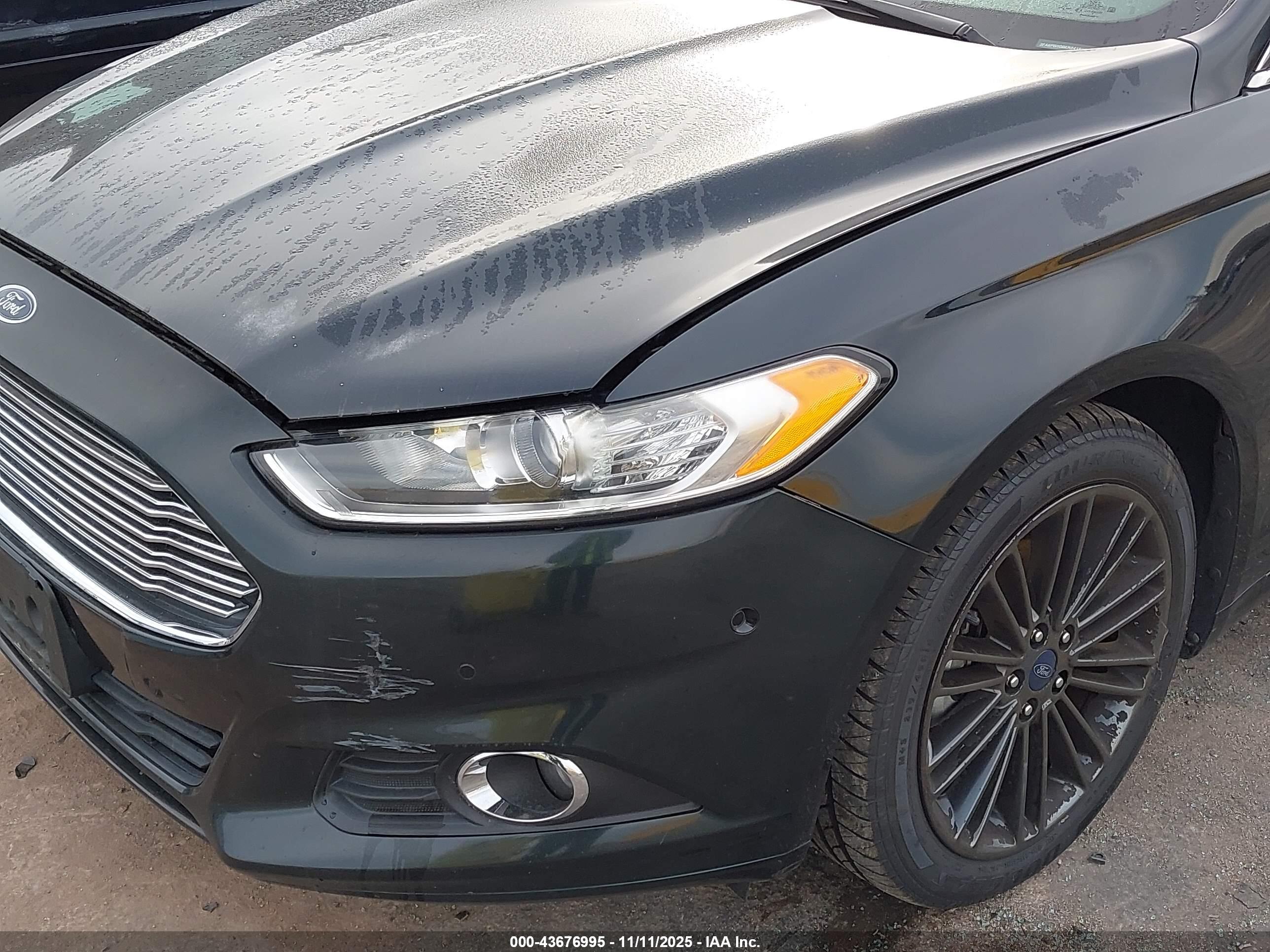 FORD FUSION image 6