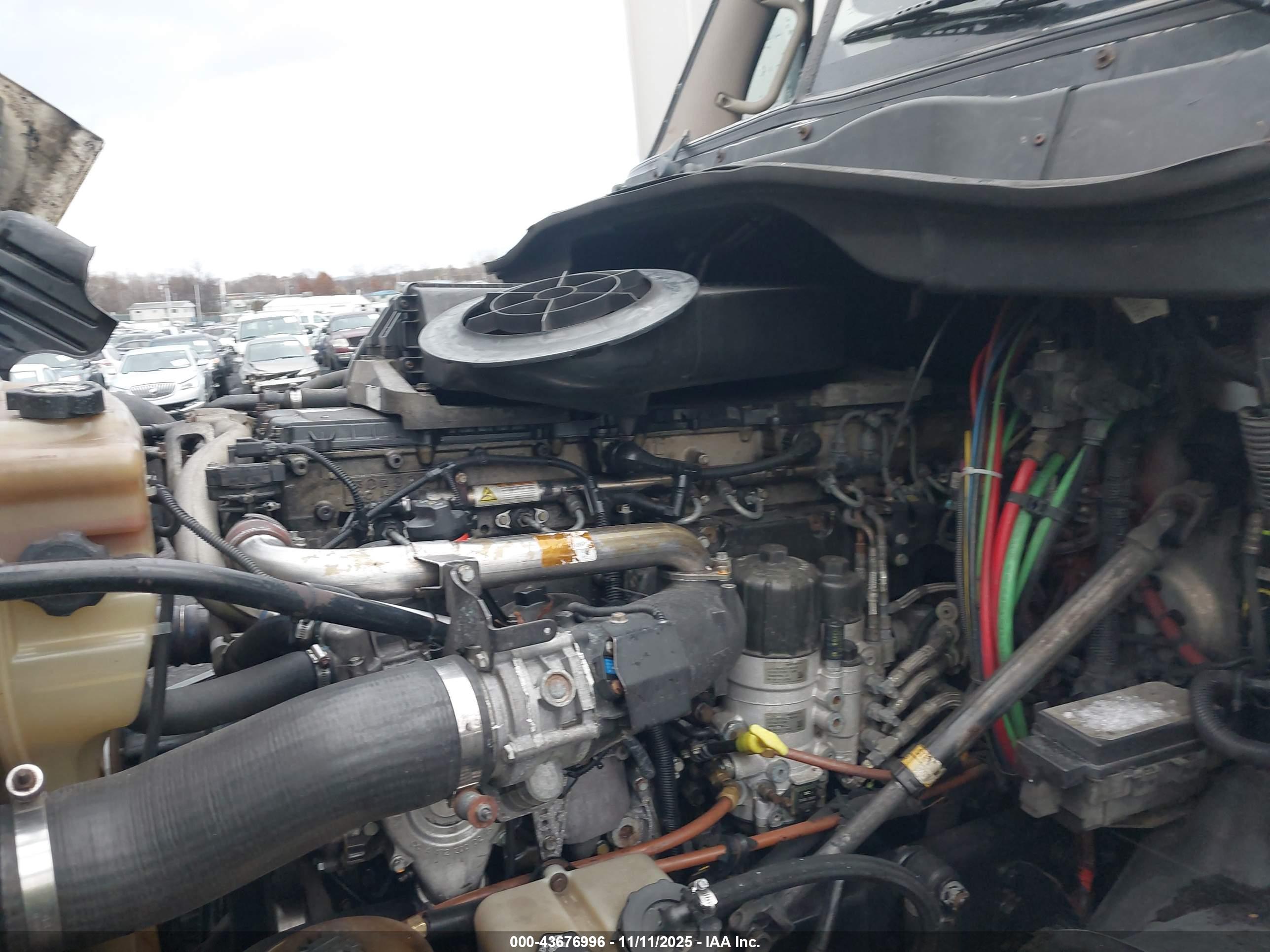 FREIGHTLINER CASCADIA image 10