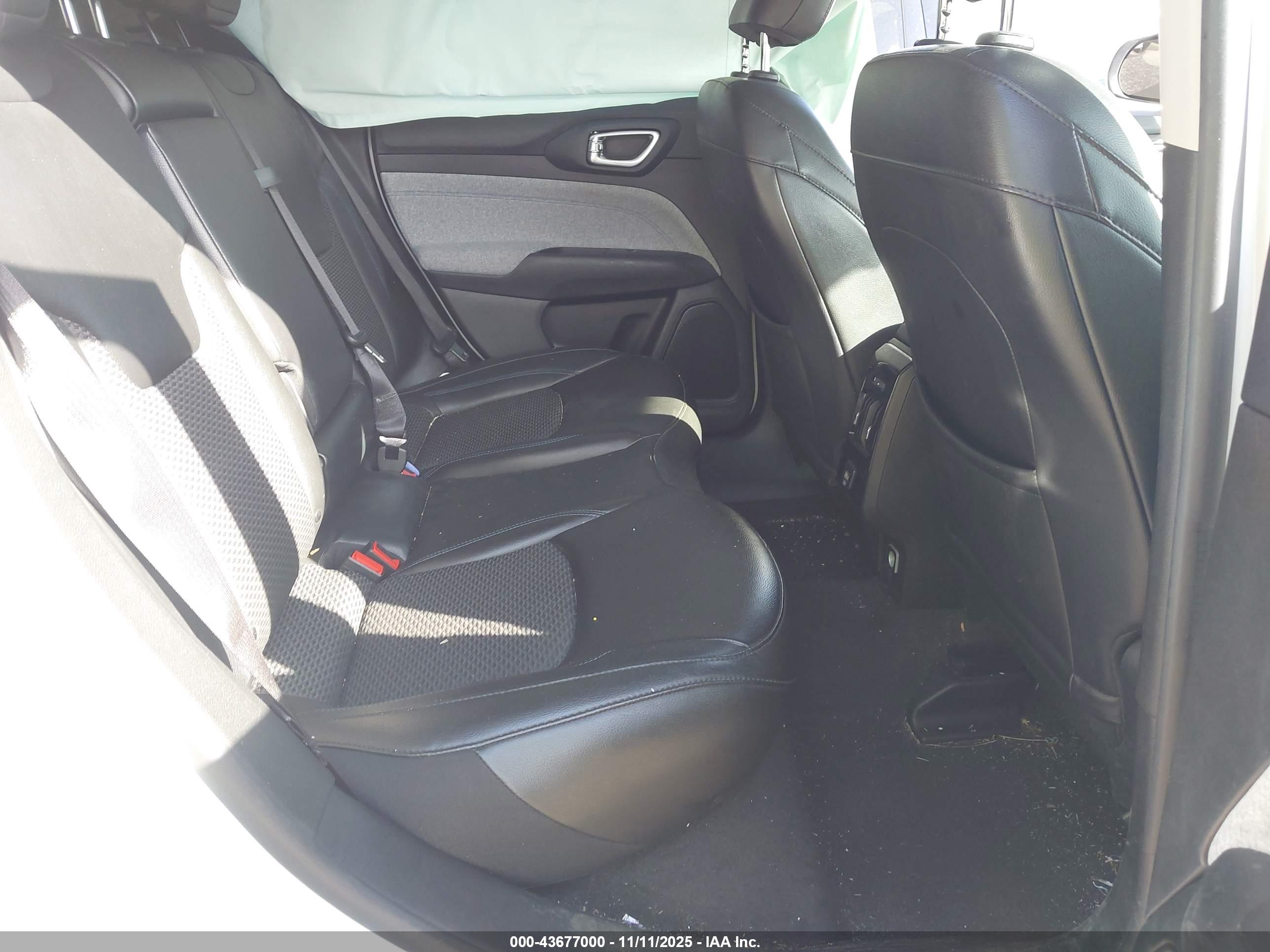 JEEP COMPASS image 8