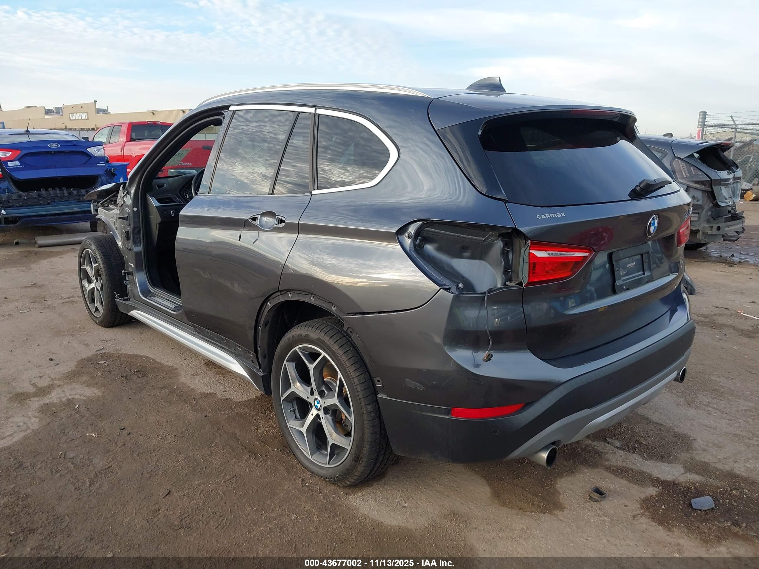 BMW X1 image 3