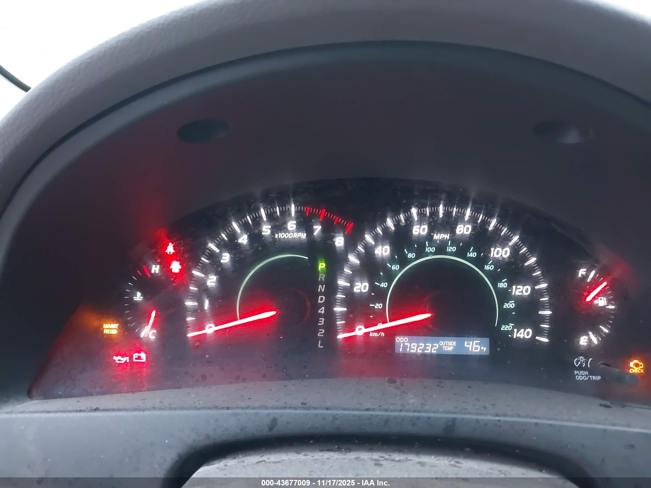 TOYOTA CAMRY image 7