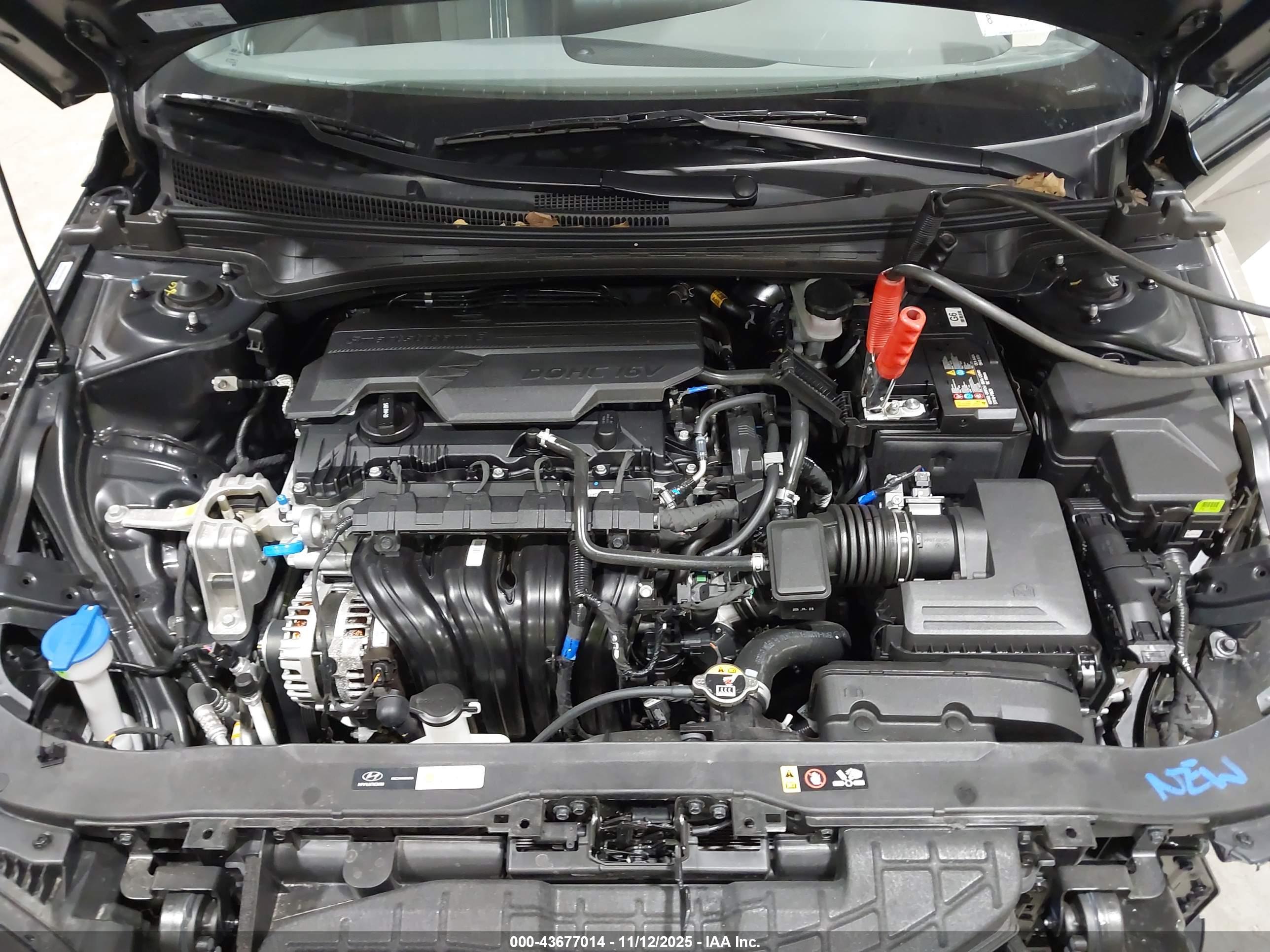 HYUNDAI ELANTRA image 10