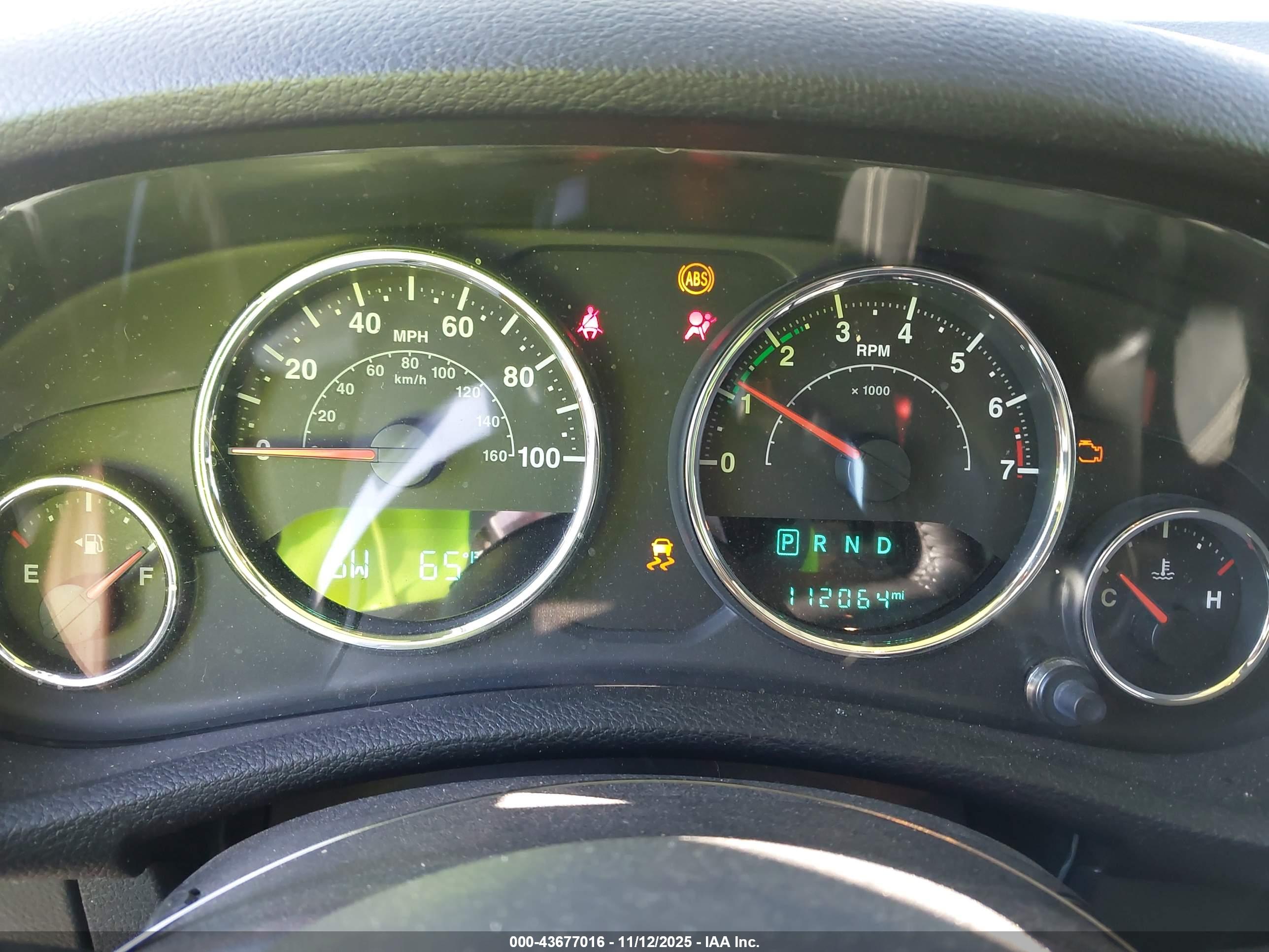 JEEP WRANGLER image 7