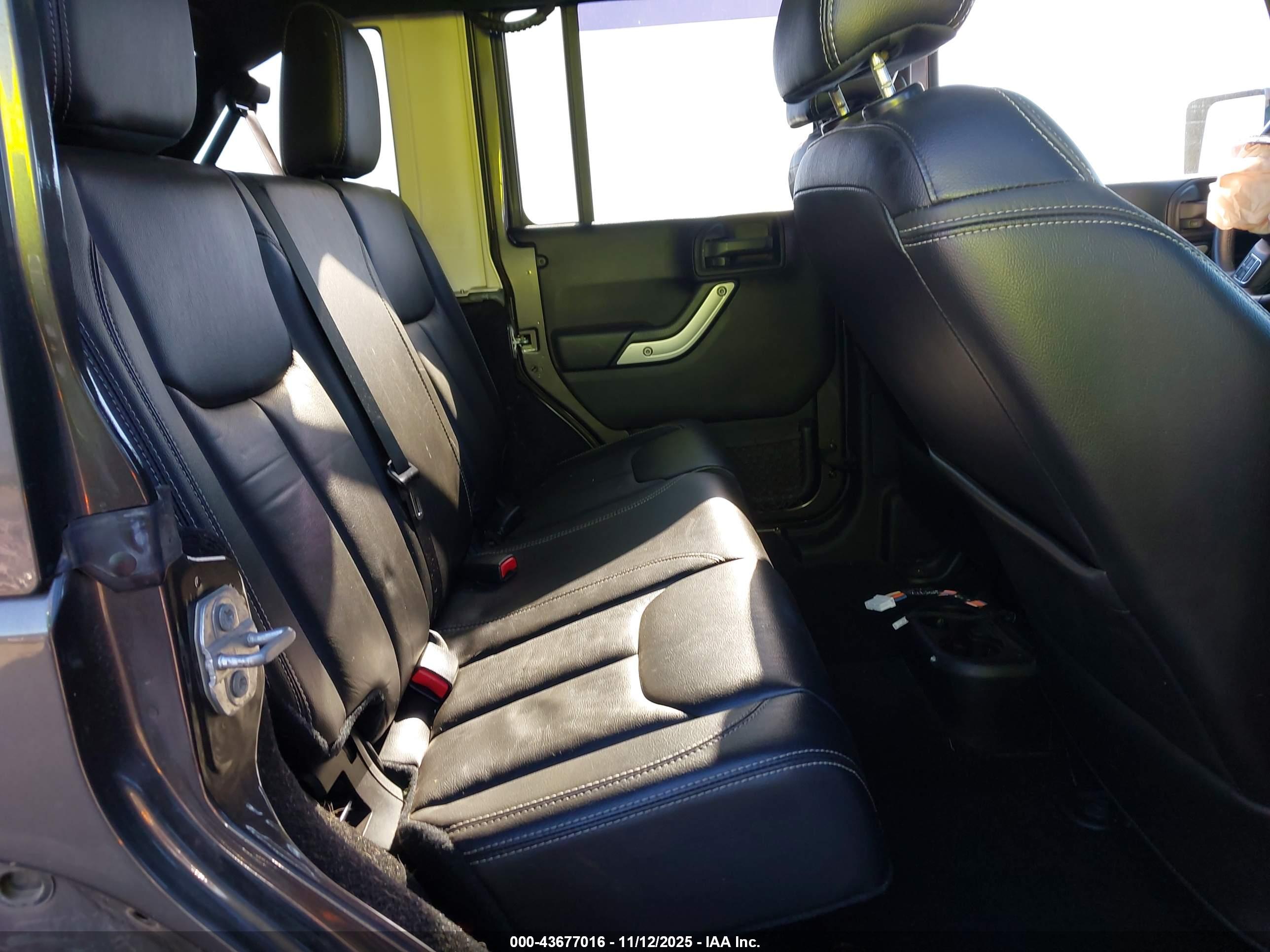 JEEP WRANGLER image 8
