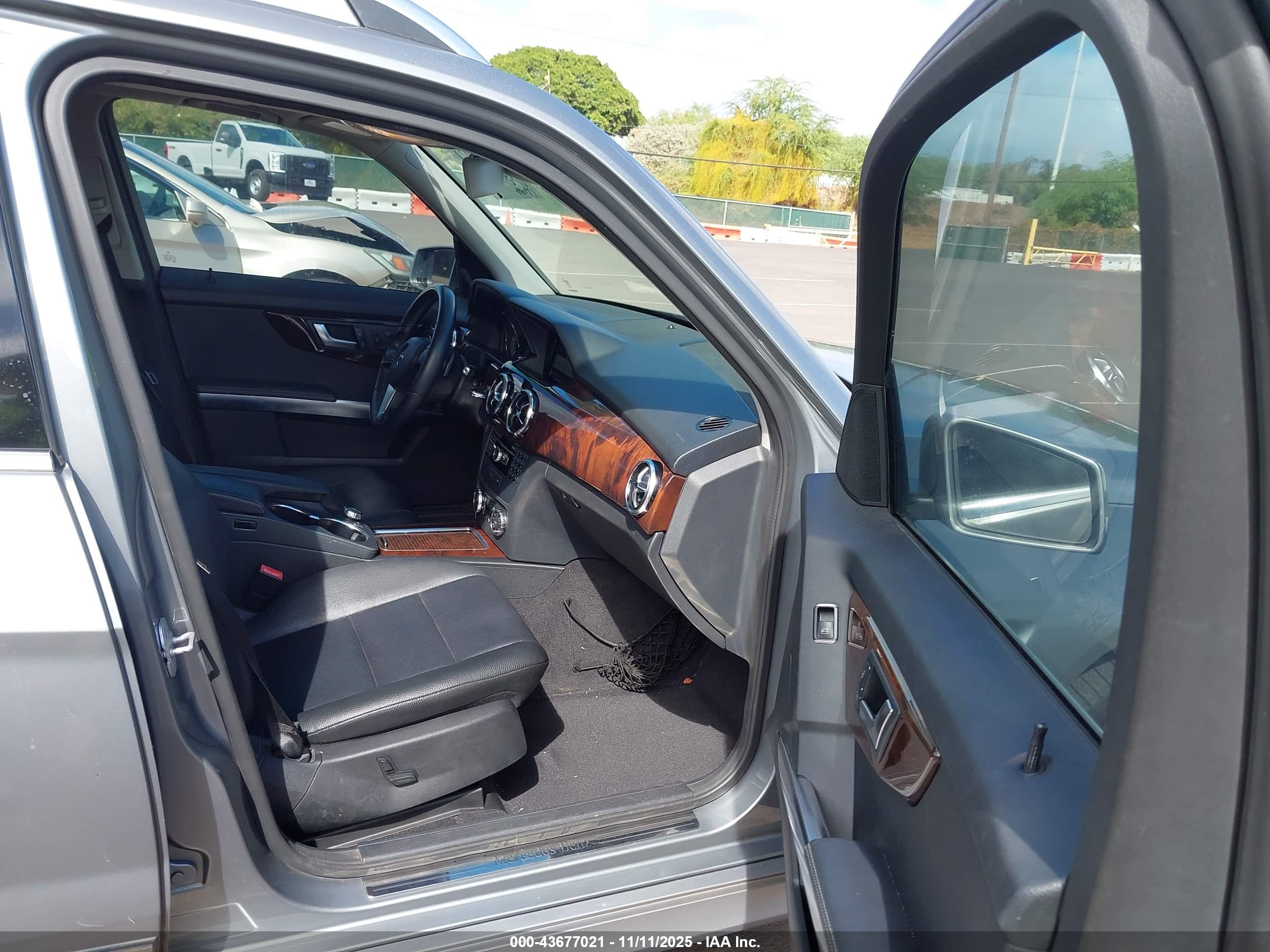 MERCEDES-BENZ GLK image 5
