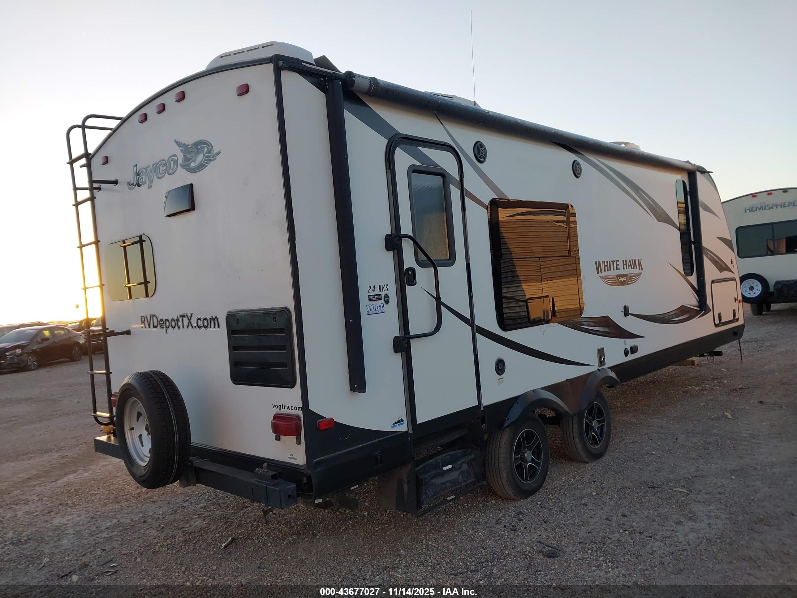 JAYCO WHITE image 4