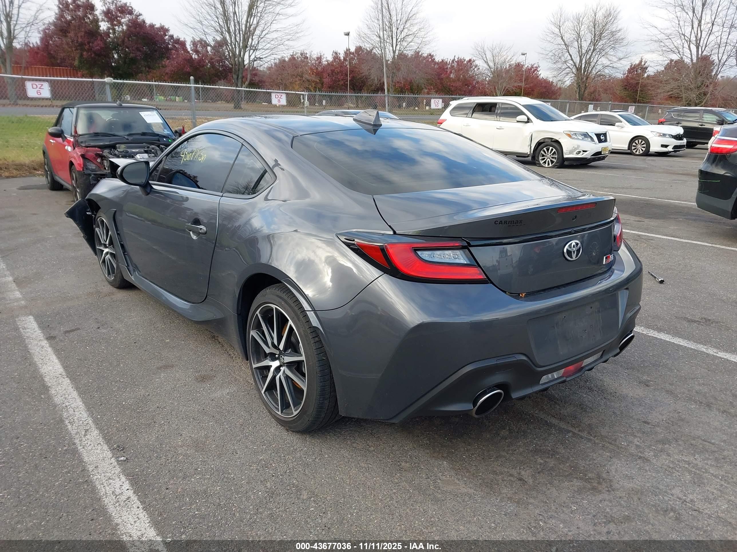 TOYOTA GR86 image 3