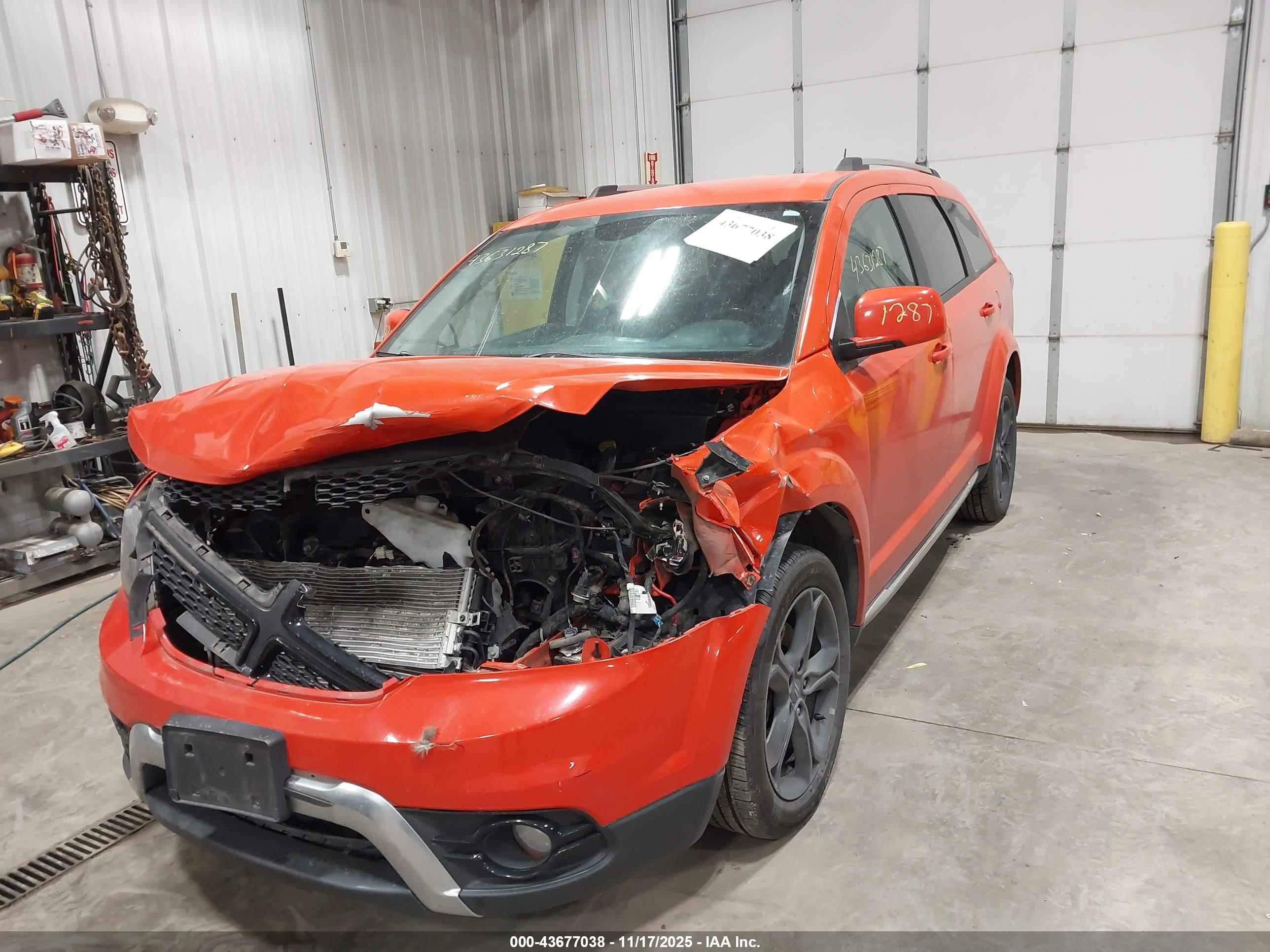 DODGE JOURNEY image 2