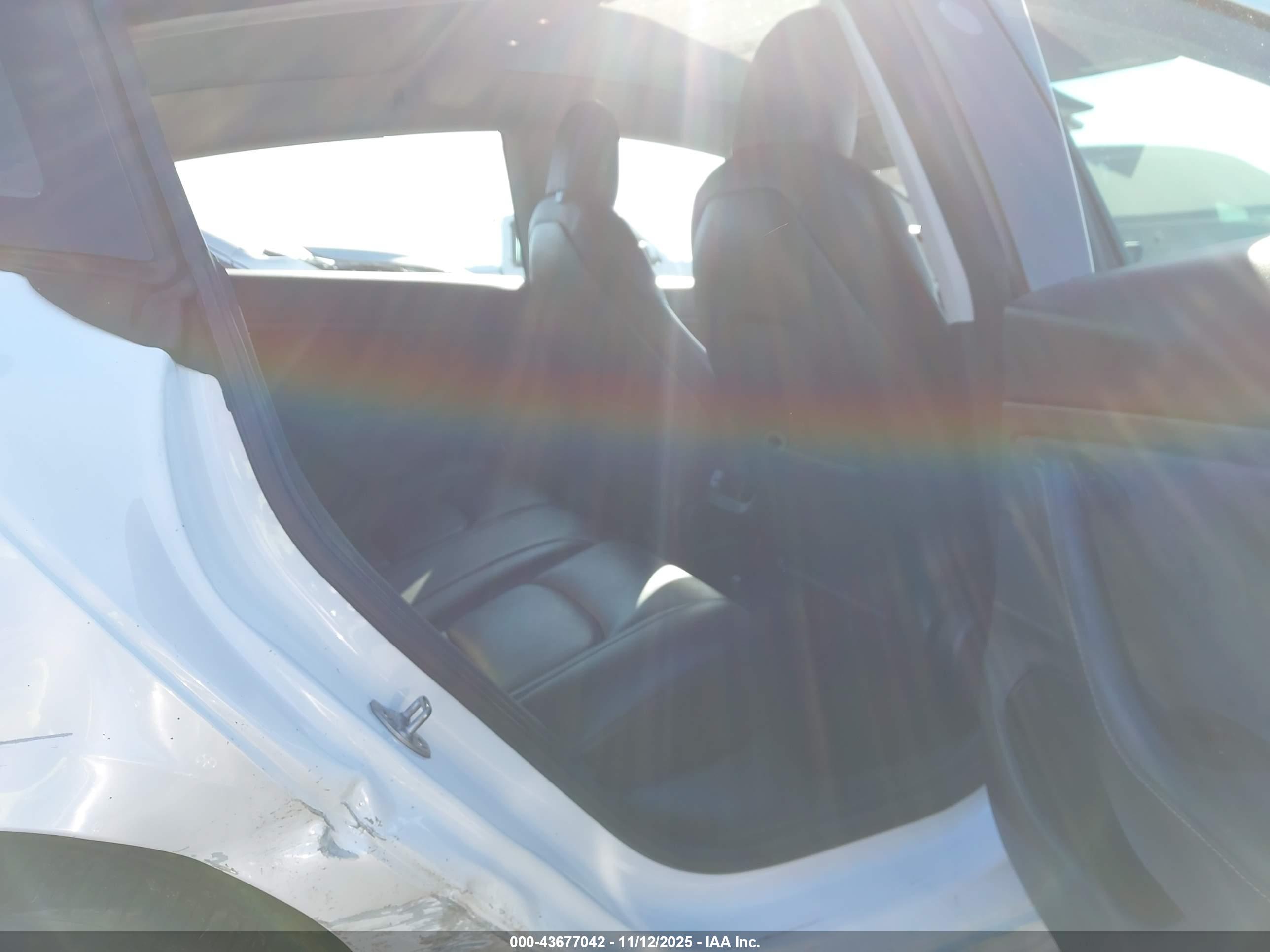 TESLA MODEL image 8