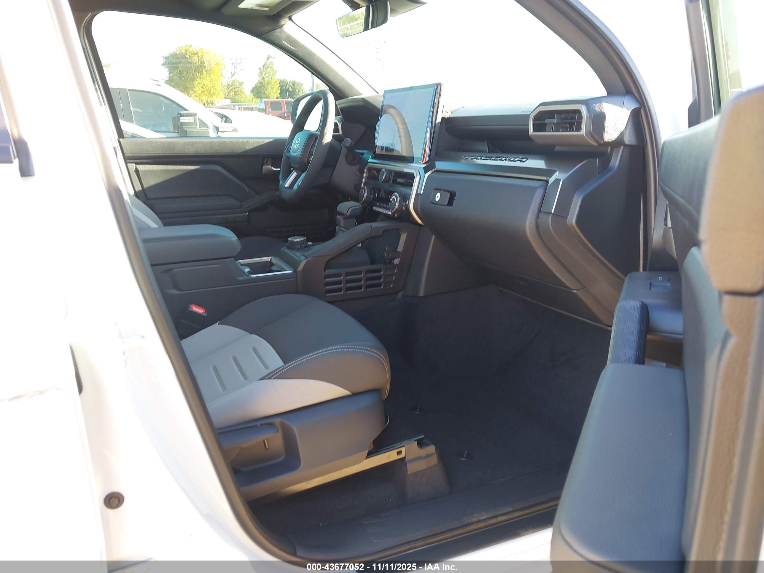 TOYOTA TACOMA image 5