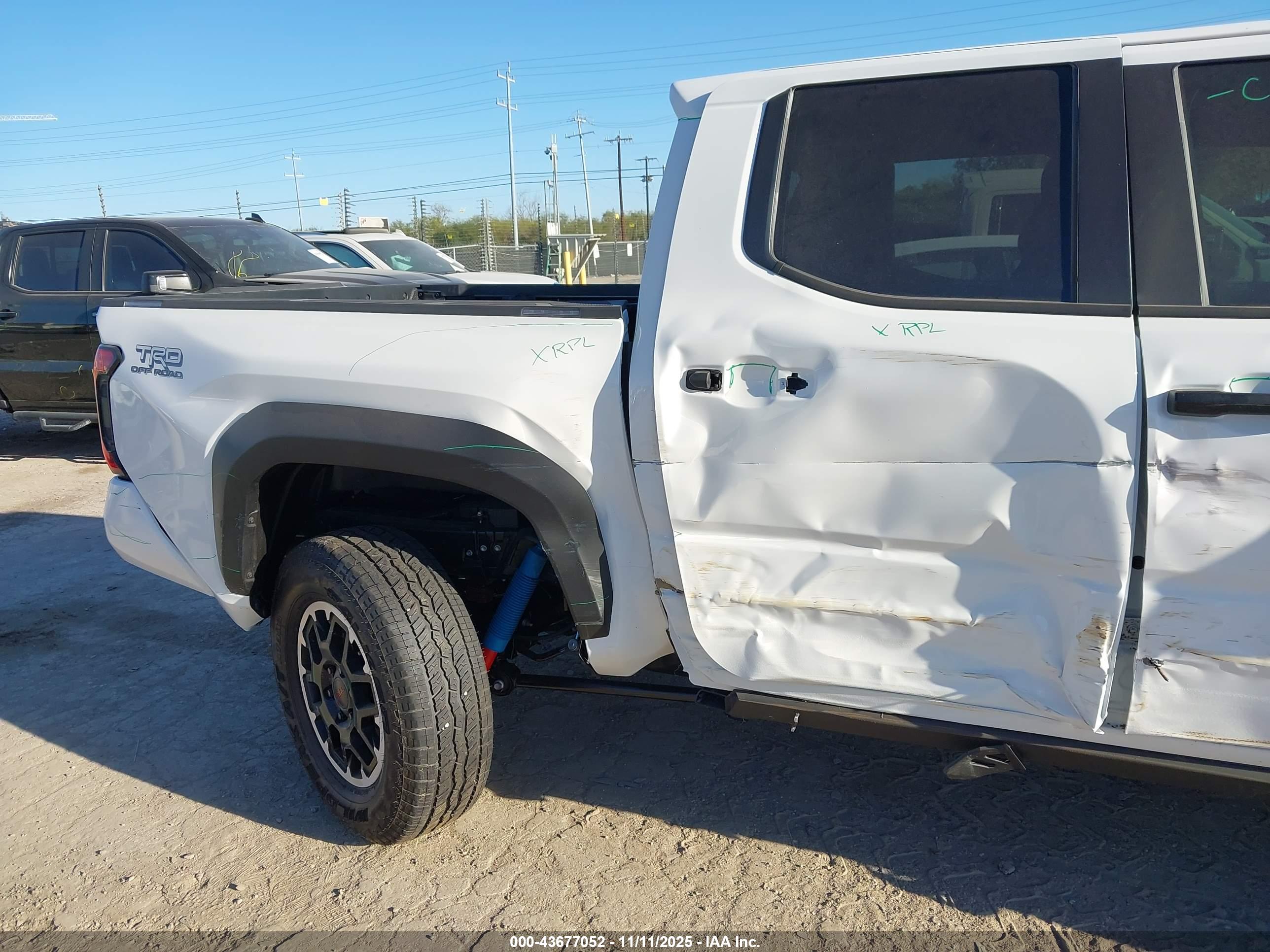 TOYOTA TACOMA image 6