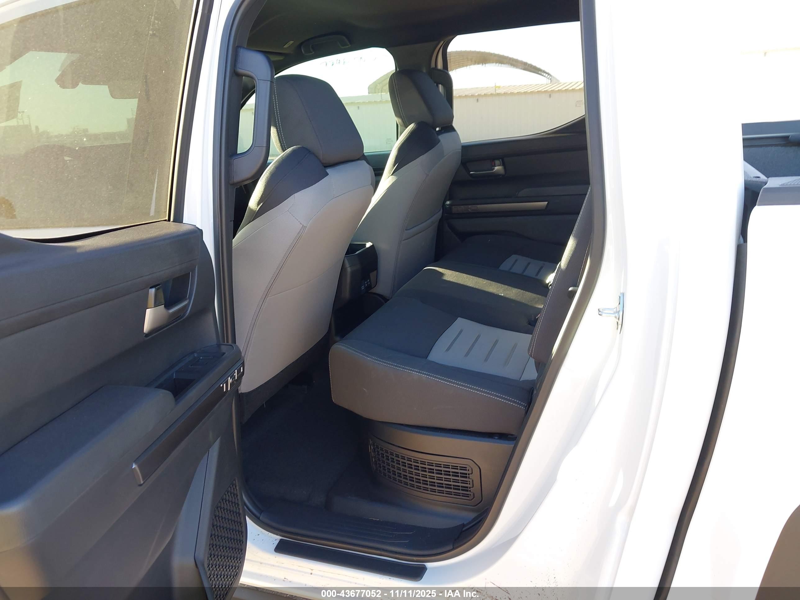 TOYOTA TACOMA image 8