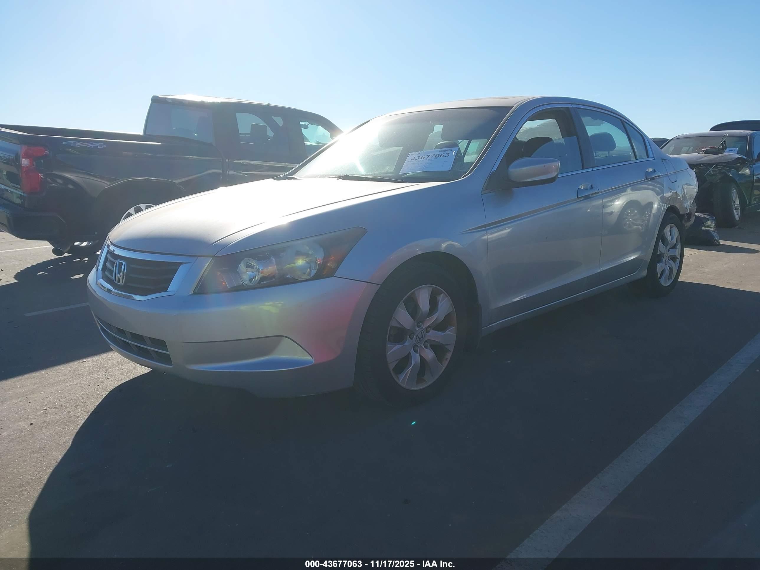 HONDA ACCORD image 2