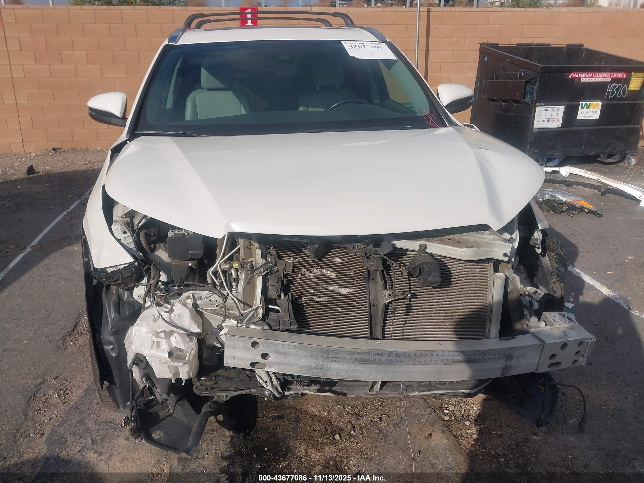 TOYOTA HIGHLANDER image 6