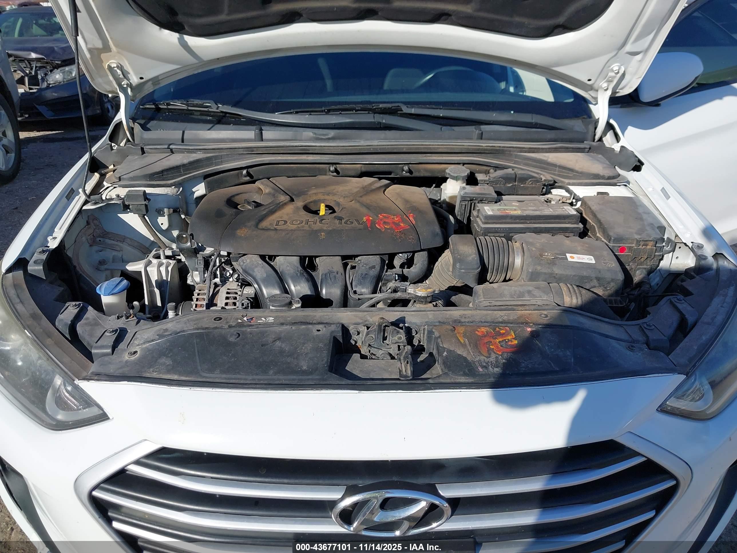 HYUNDAI ELANTRA image 10