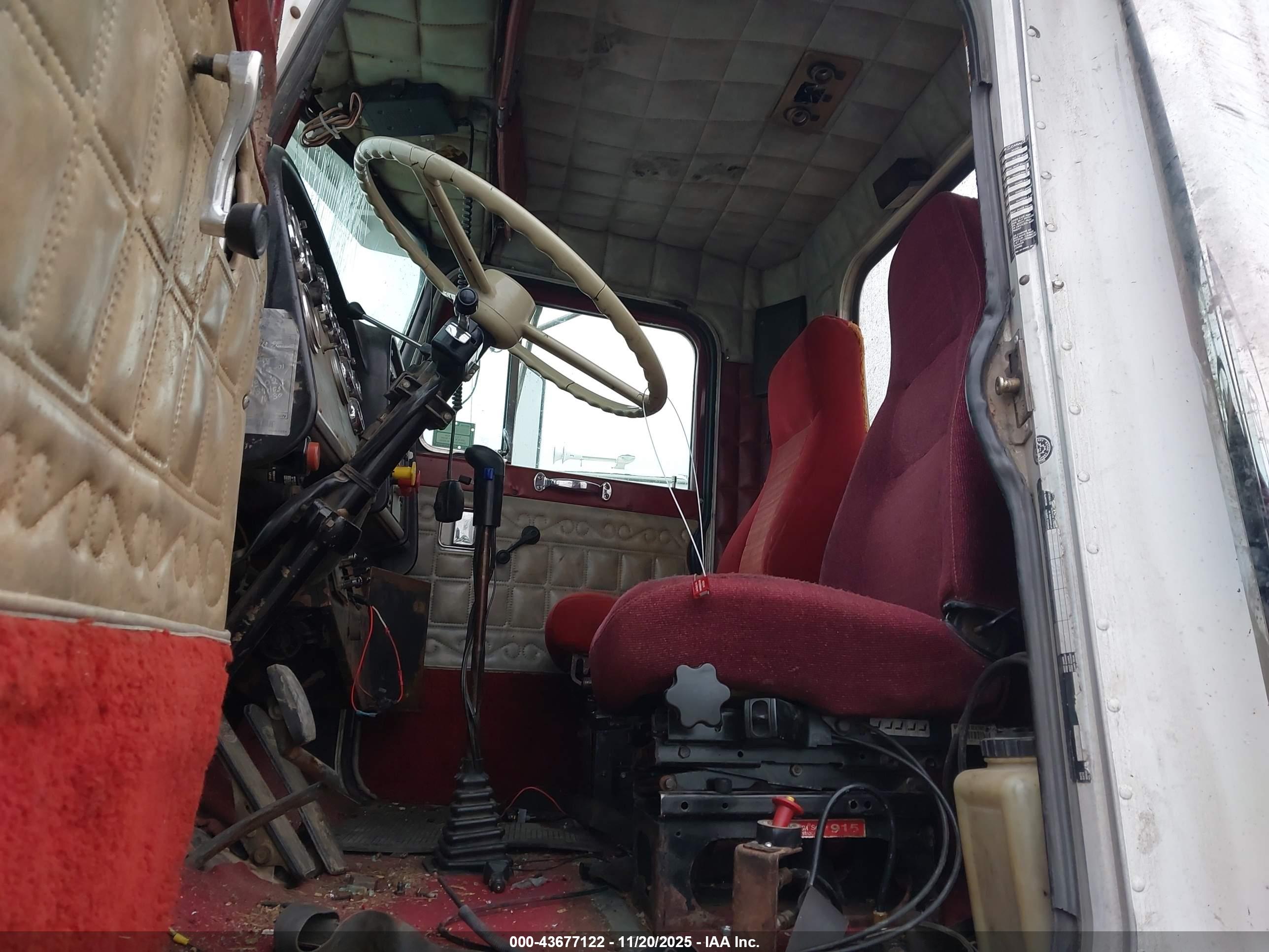 PETERBILT 359 image 5