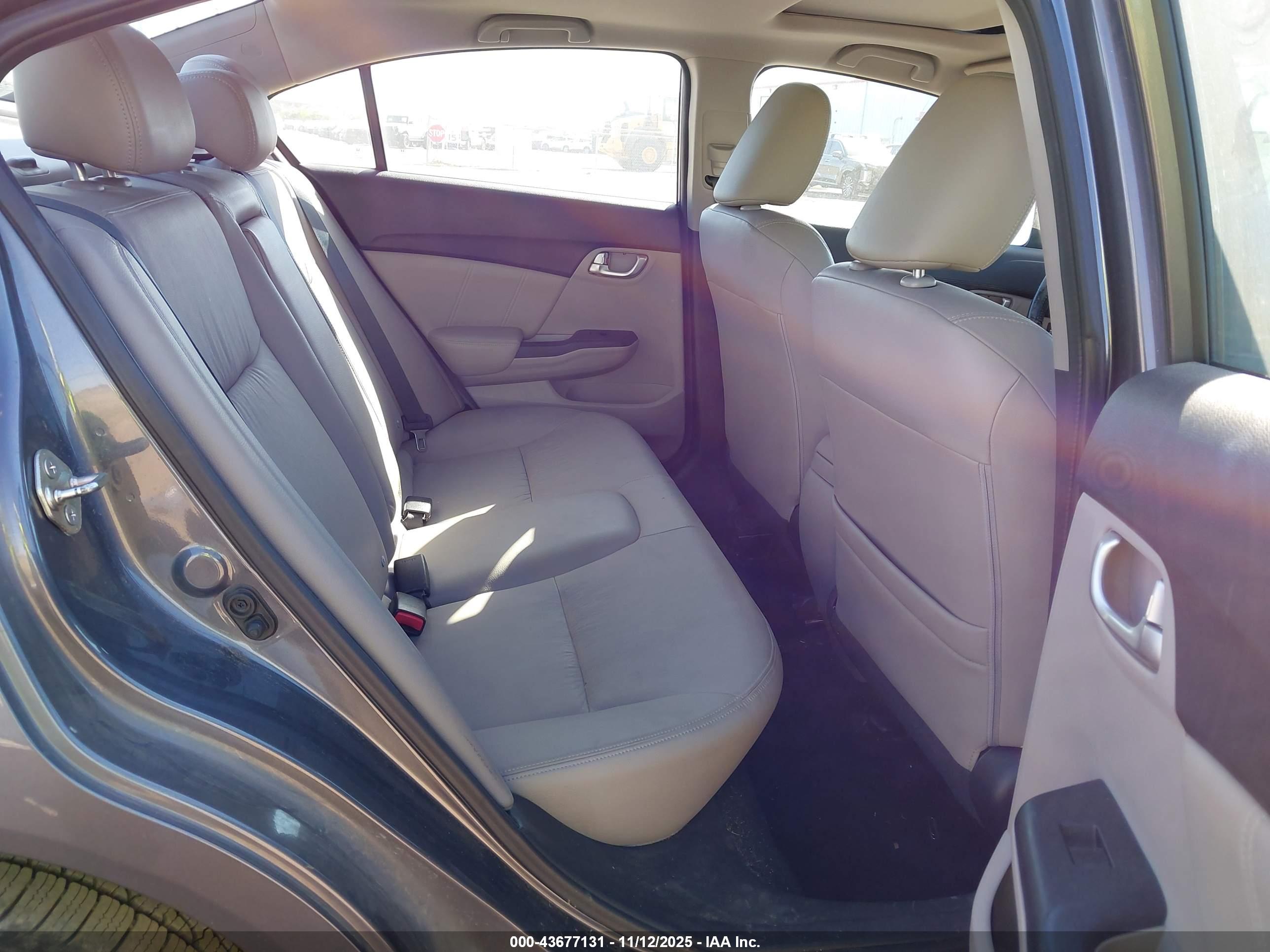HONDA CIVIC image 8