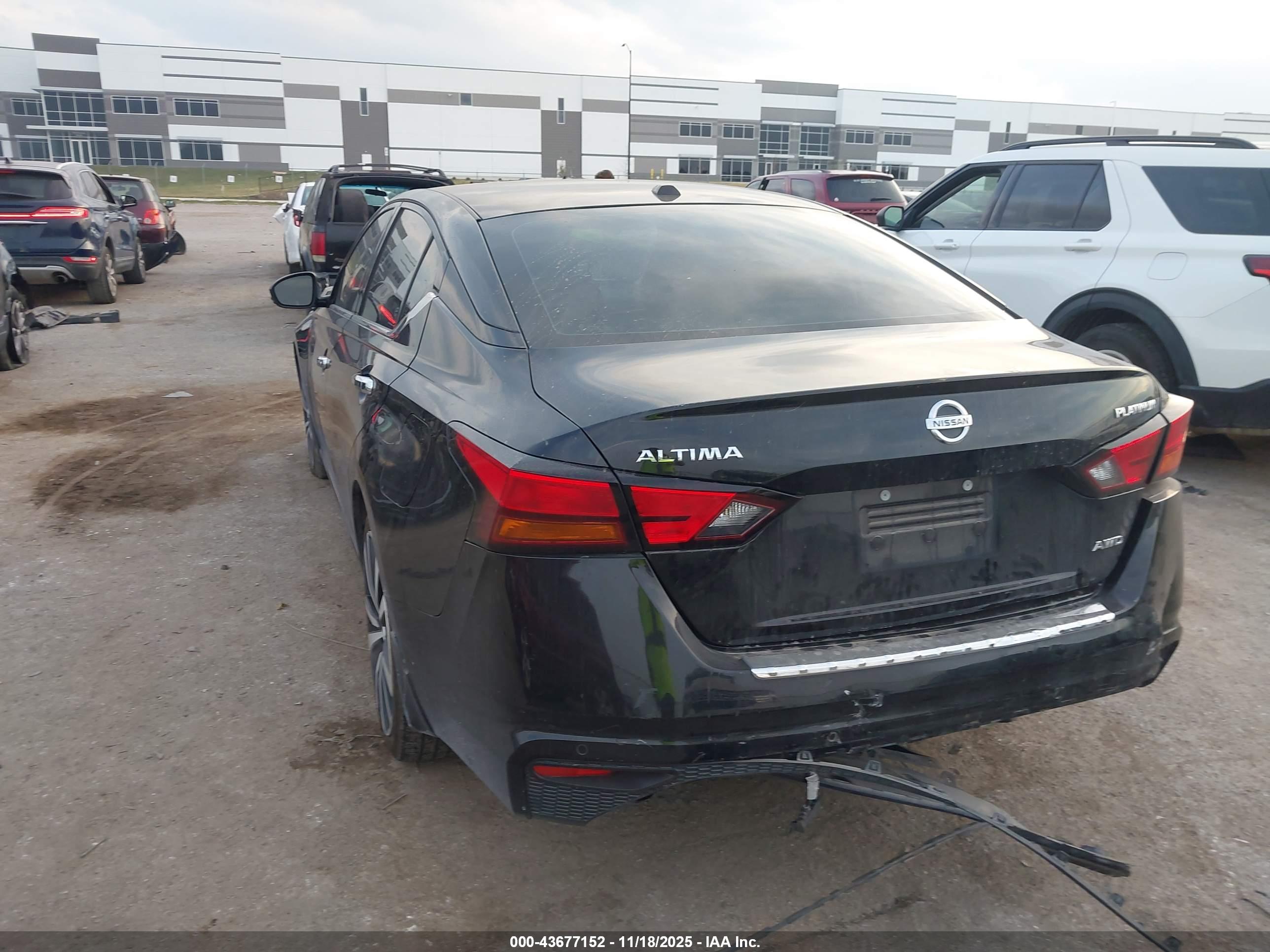 NISSAN ALTIMA image 3