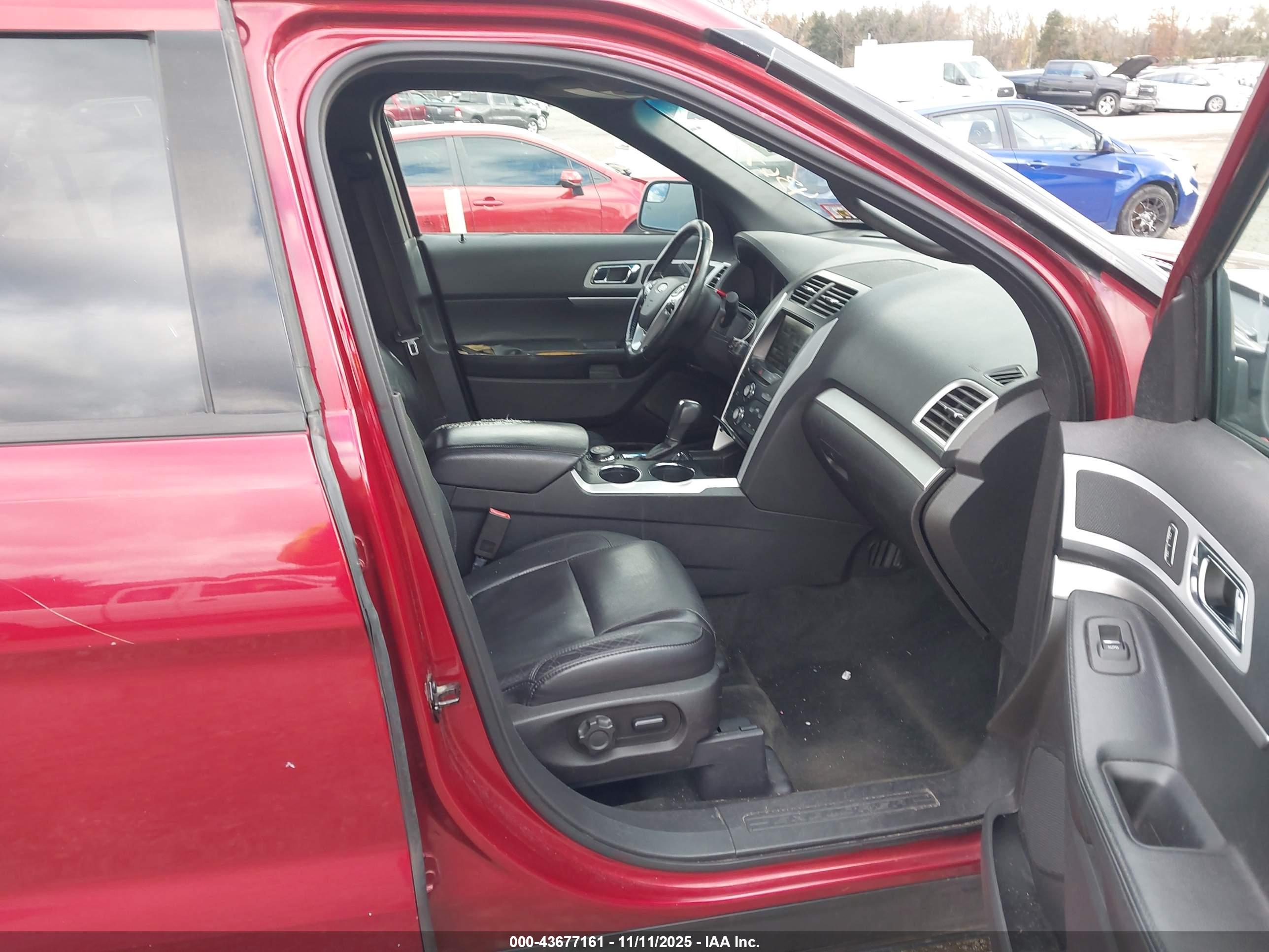 FORD EXPLORER image 5