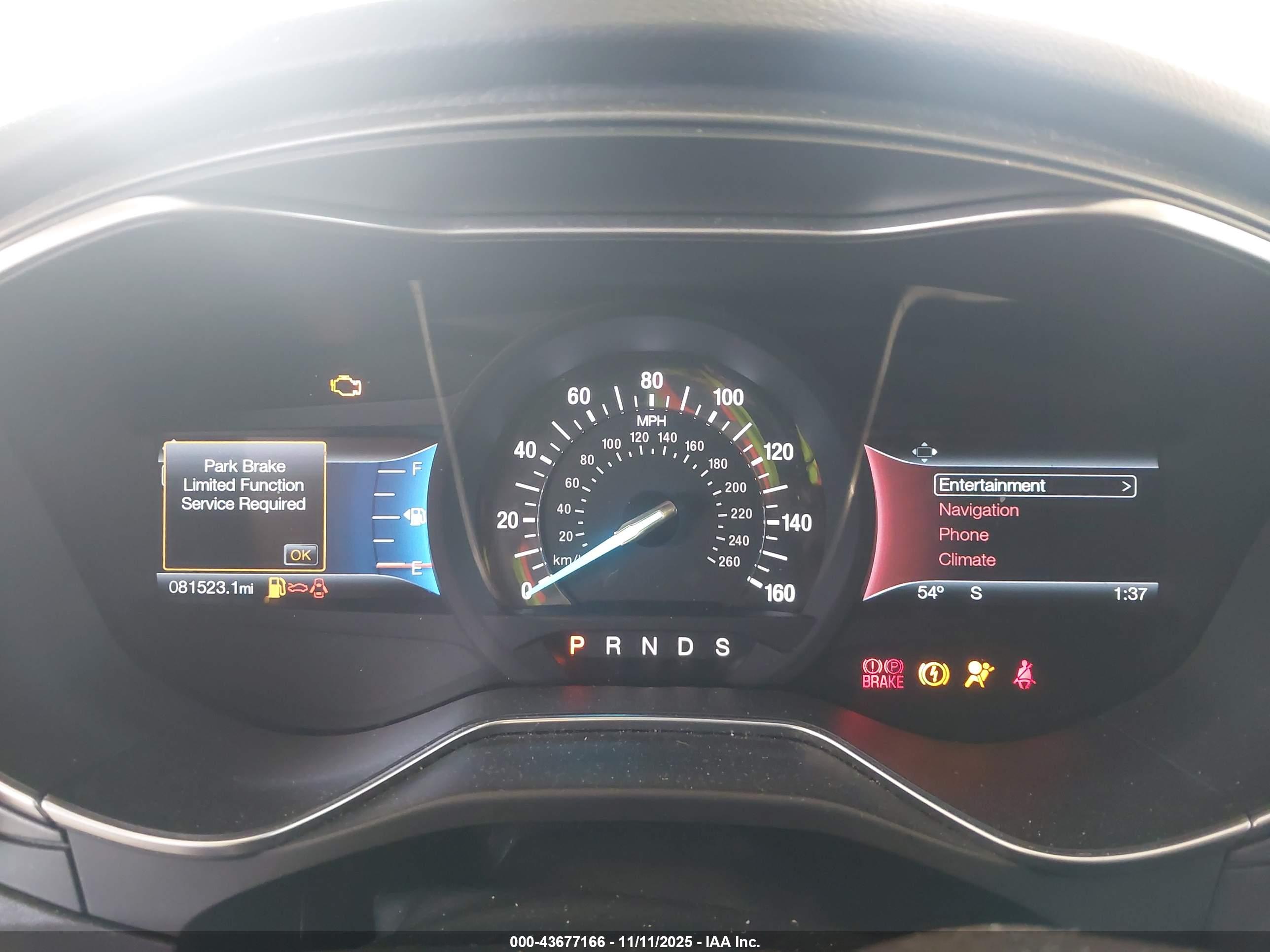 FORD FUSION image 7