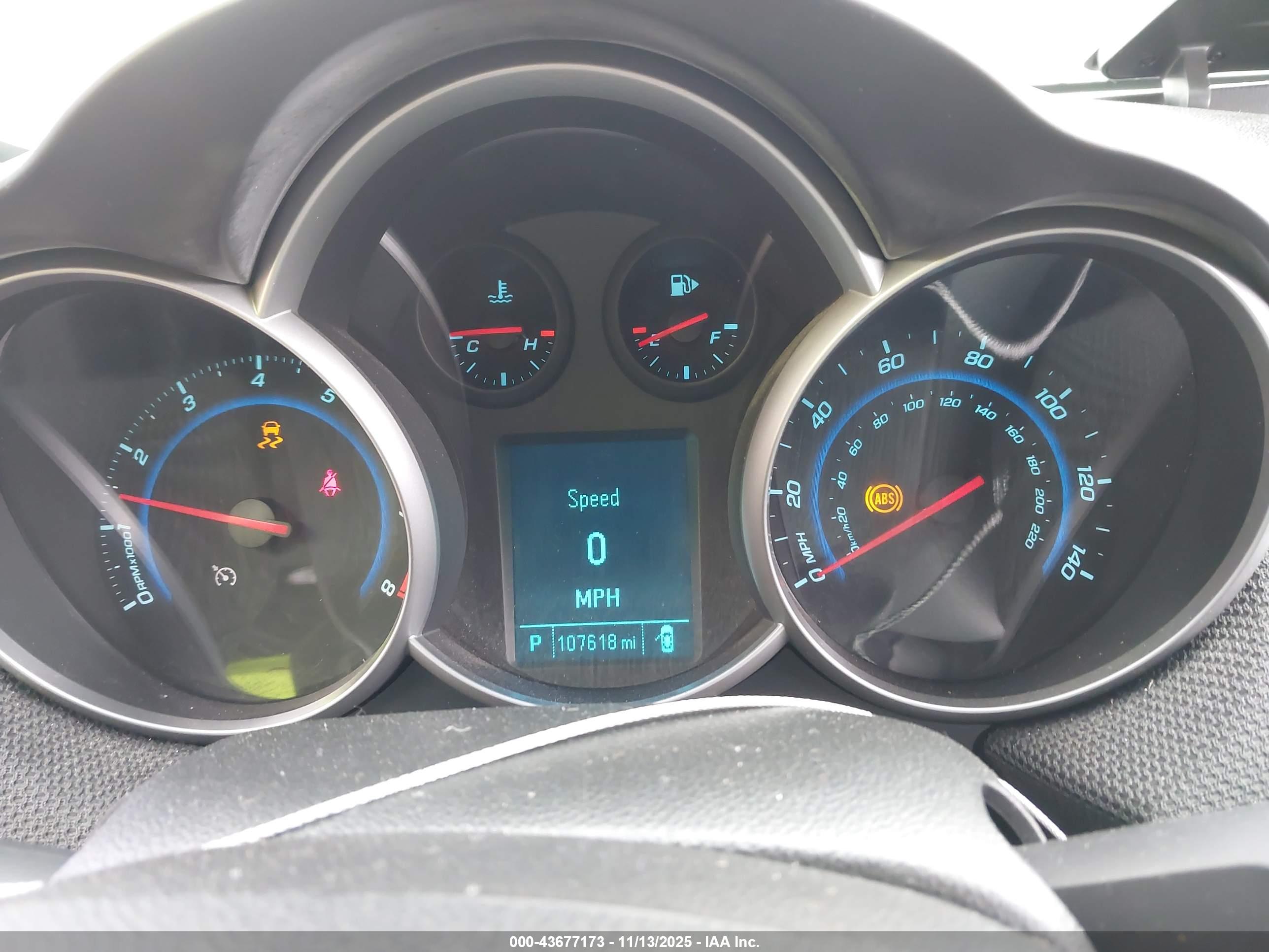 CHEVROLET CRUZE image 7