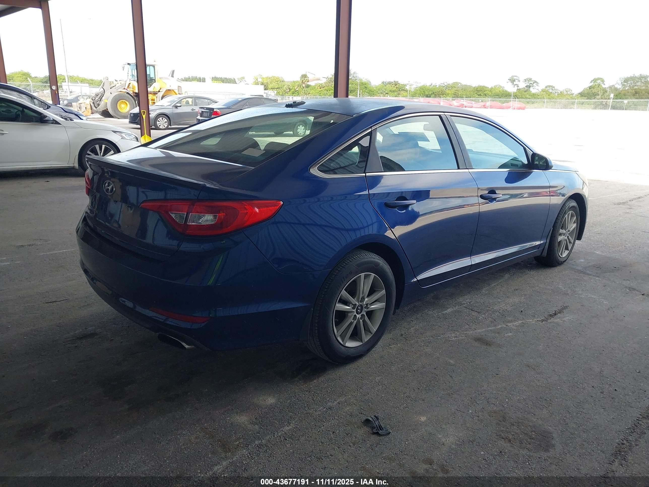 HYUNDAI SONATA image 4