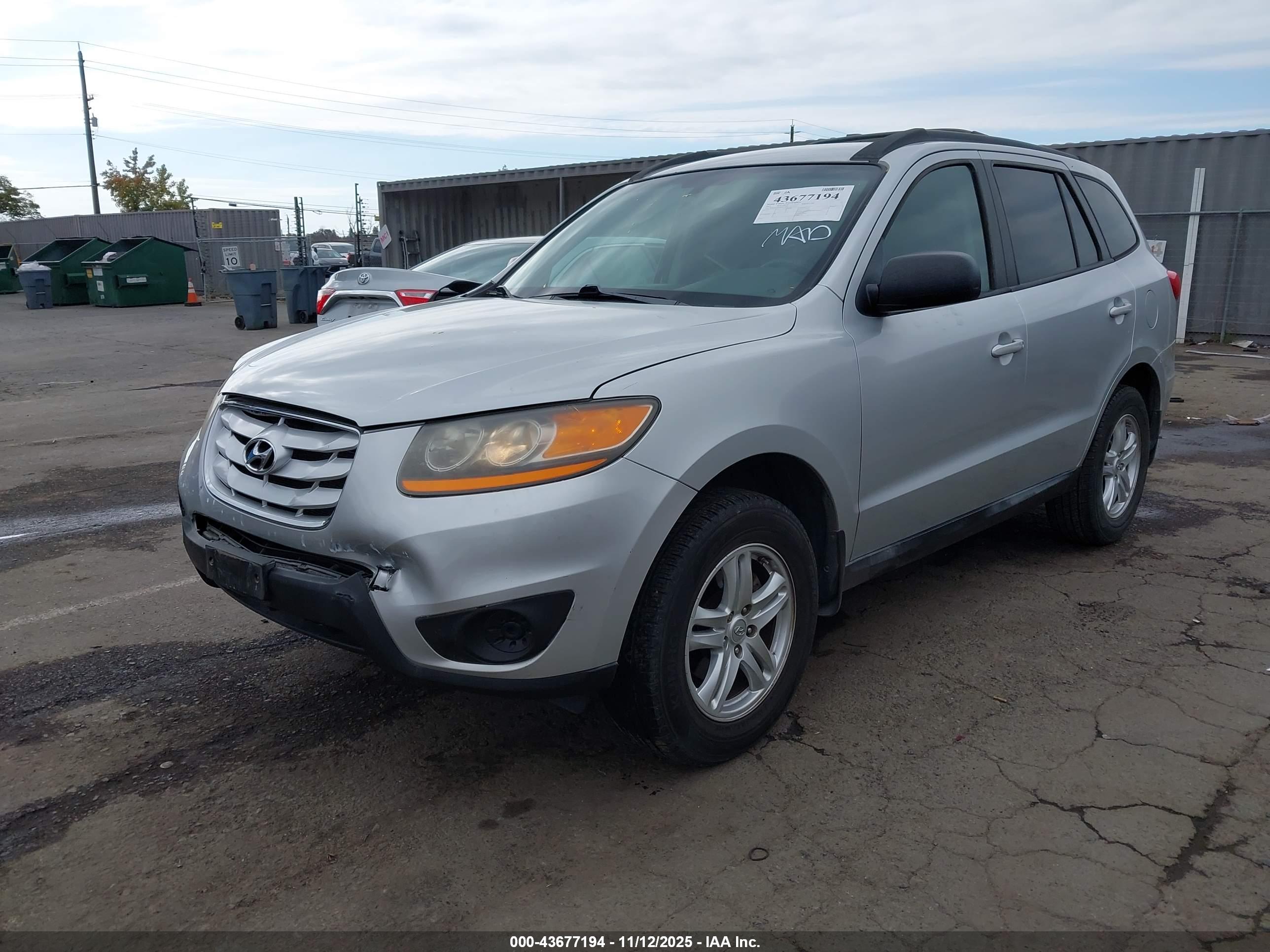 HYUNDAI SANTA image 2