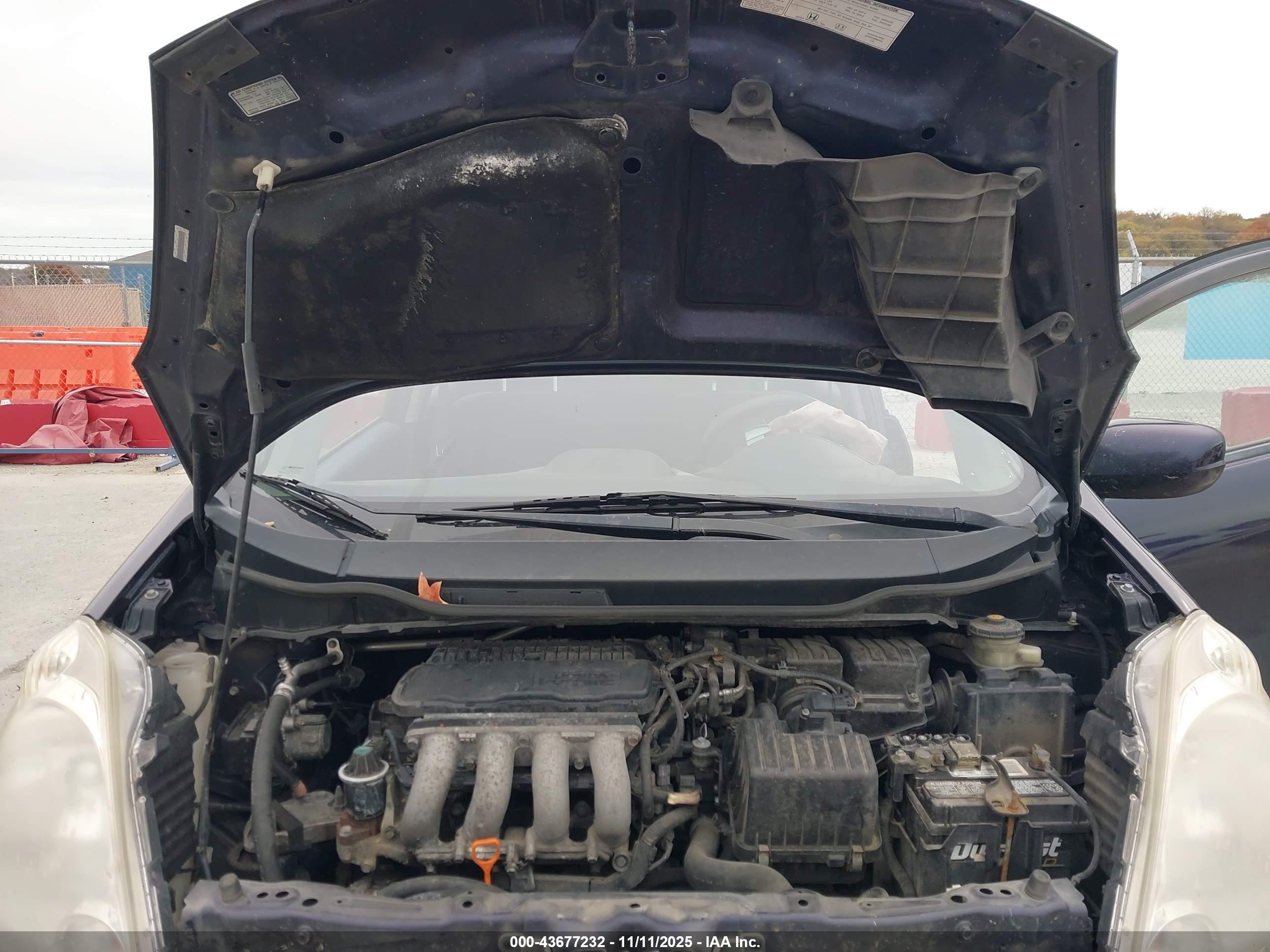 HONDA FIT image 10