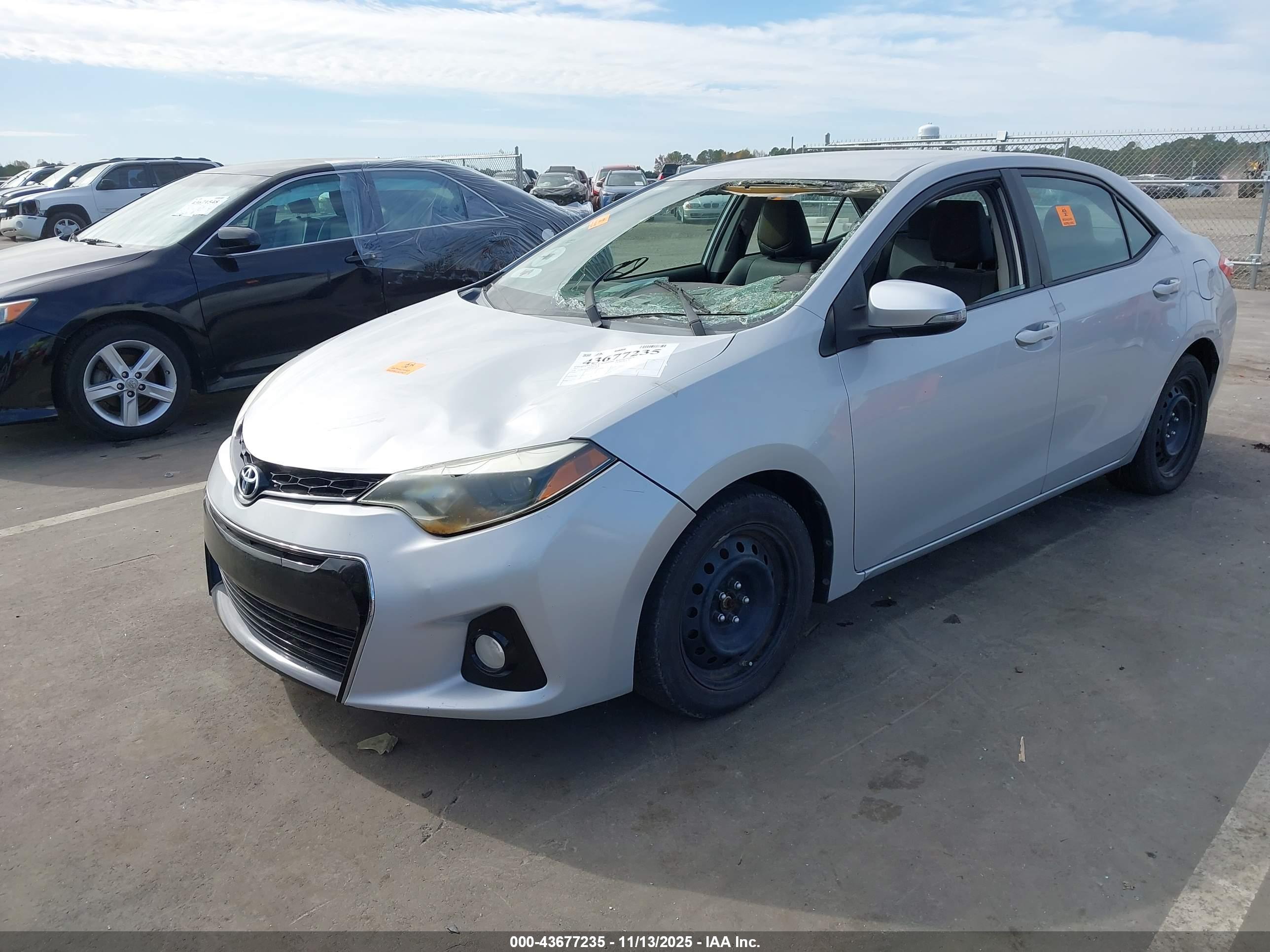 TOYOTA COROLLA image 2