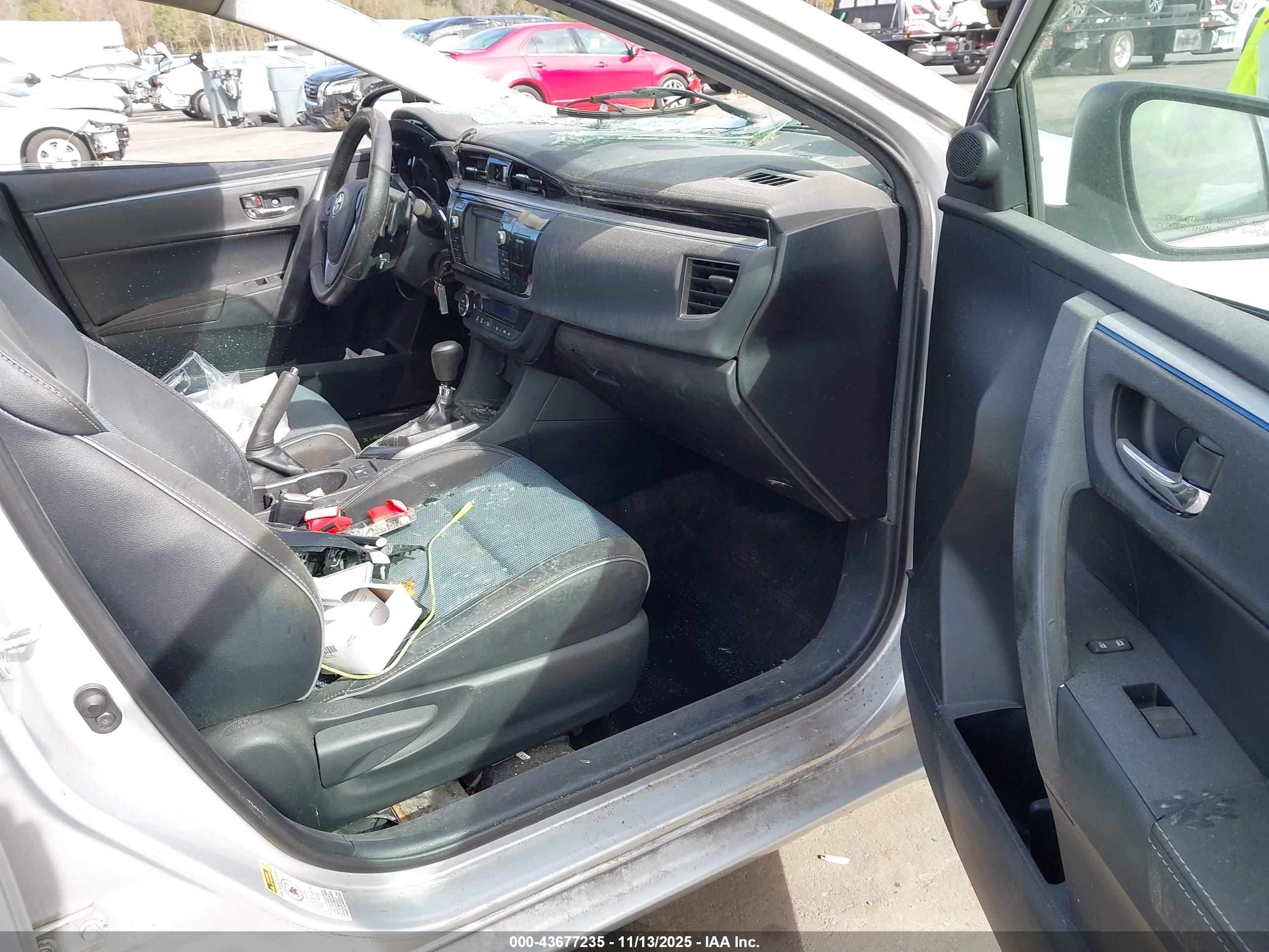 TOYOTA COROLLA image 5