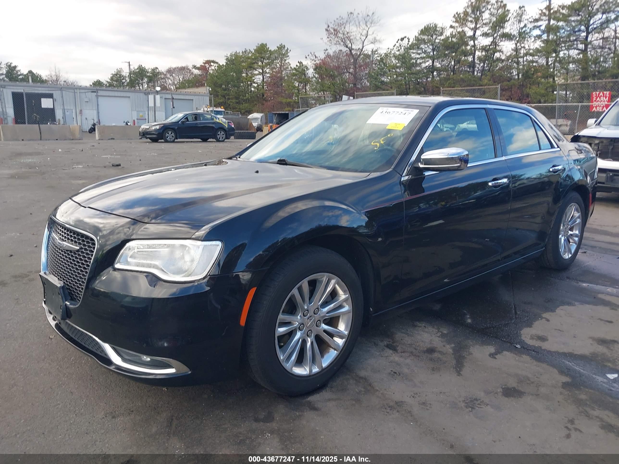 CHRYSLER 300C image 2