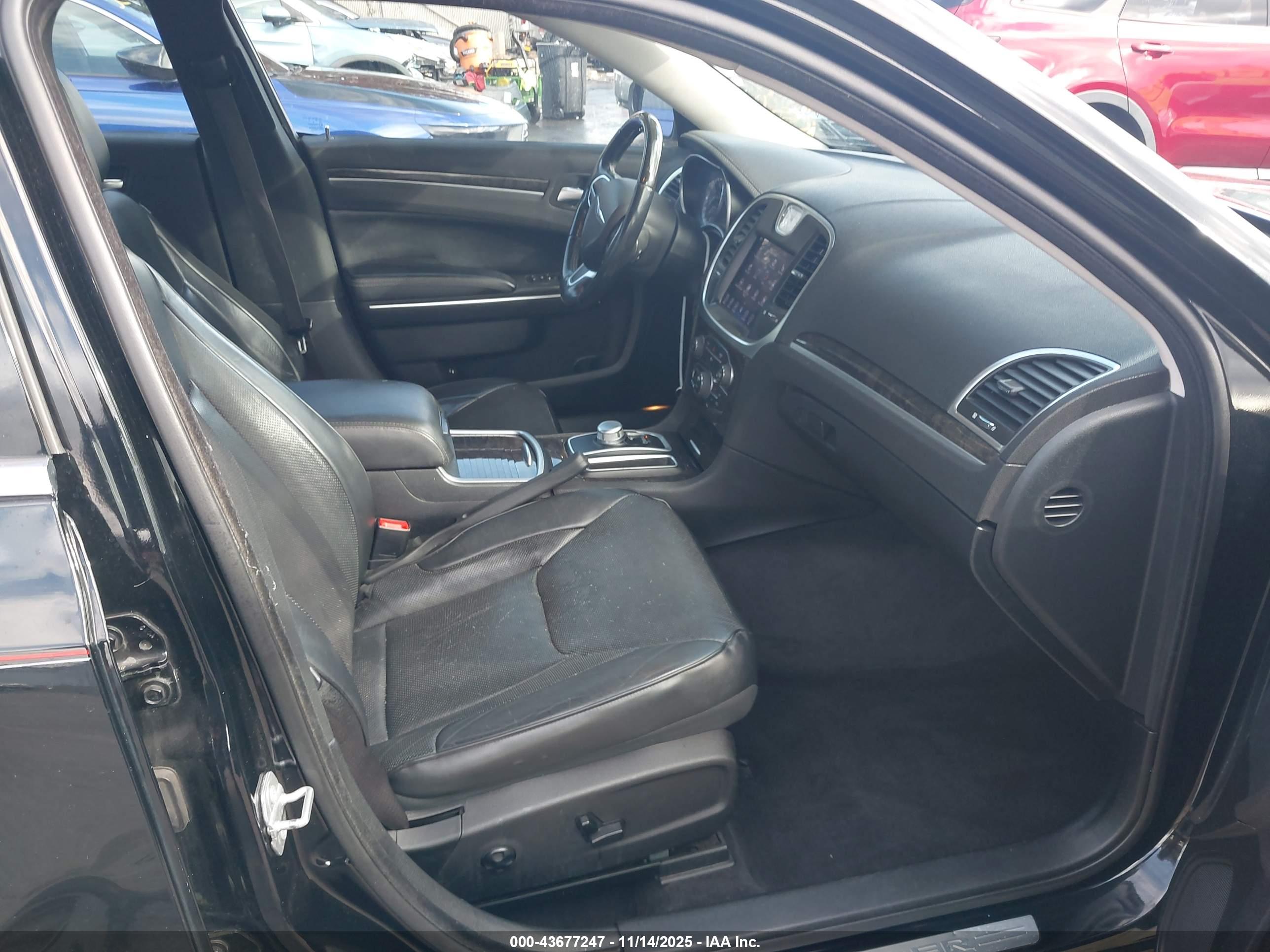 CHRYSLER 300C image 5