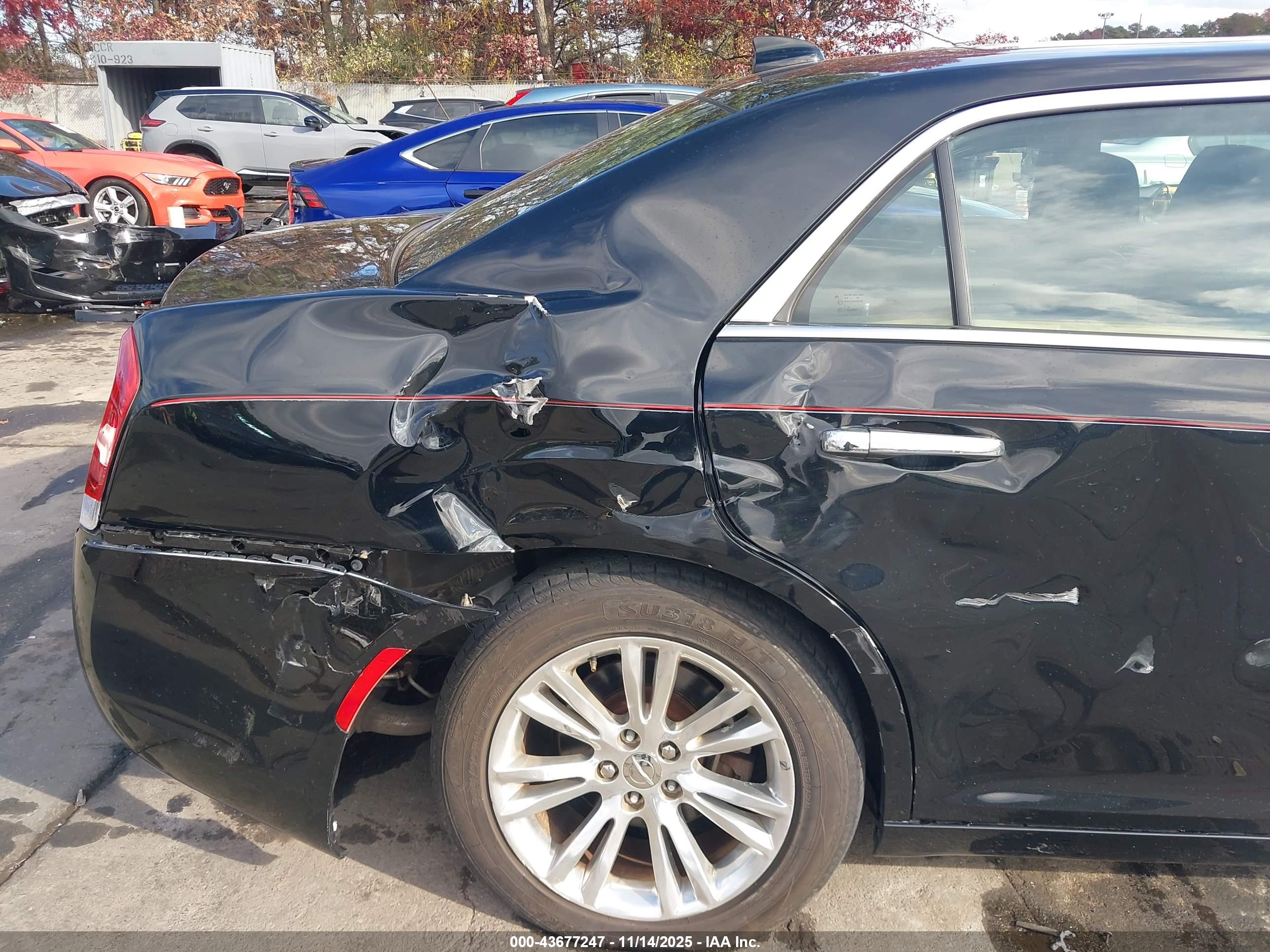 CHRYSLER 300C image 6
