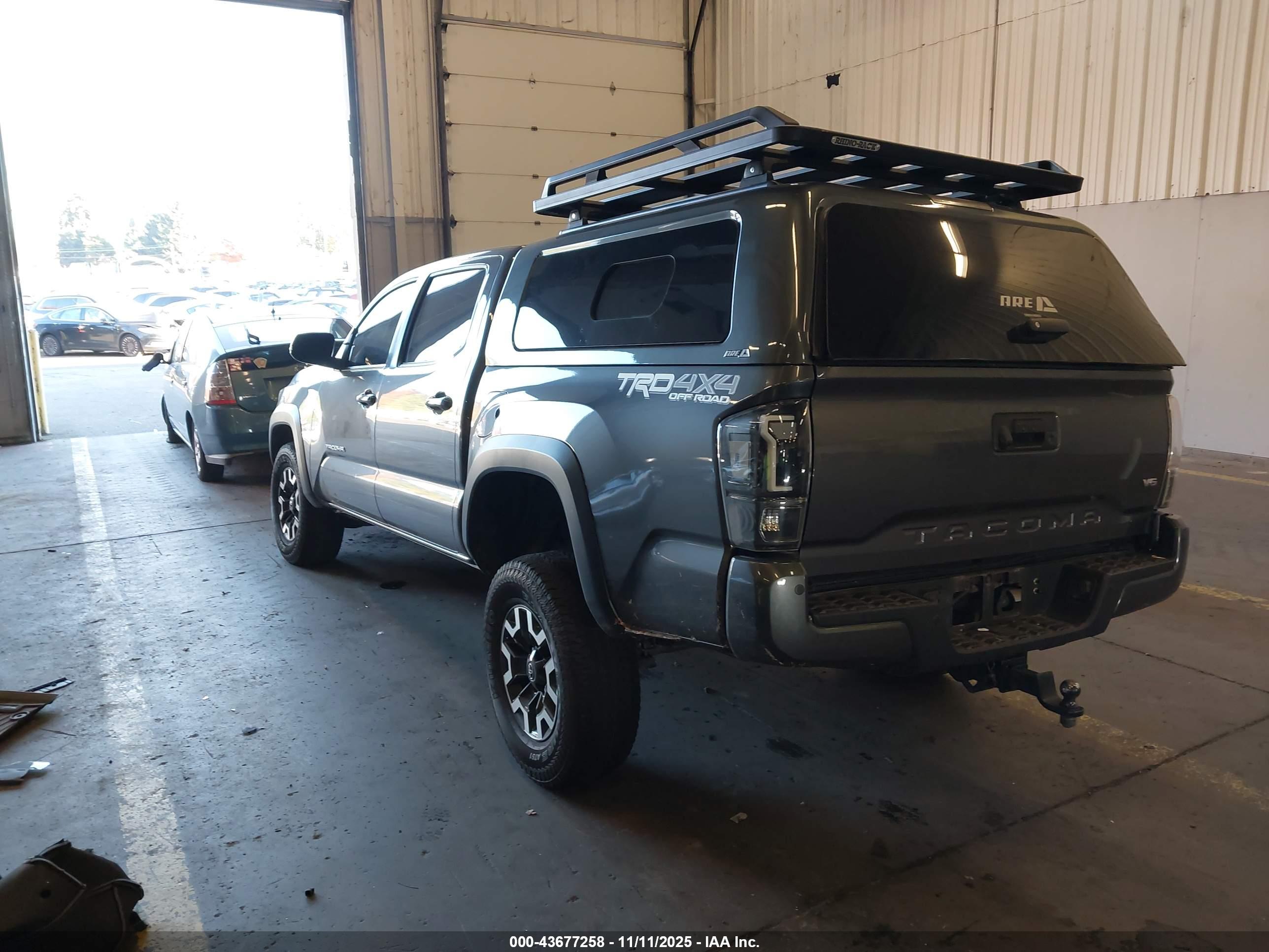 TOYOTA TACOMA image 3